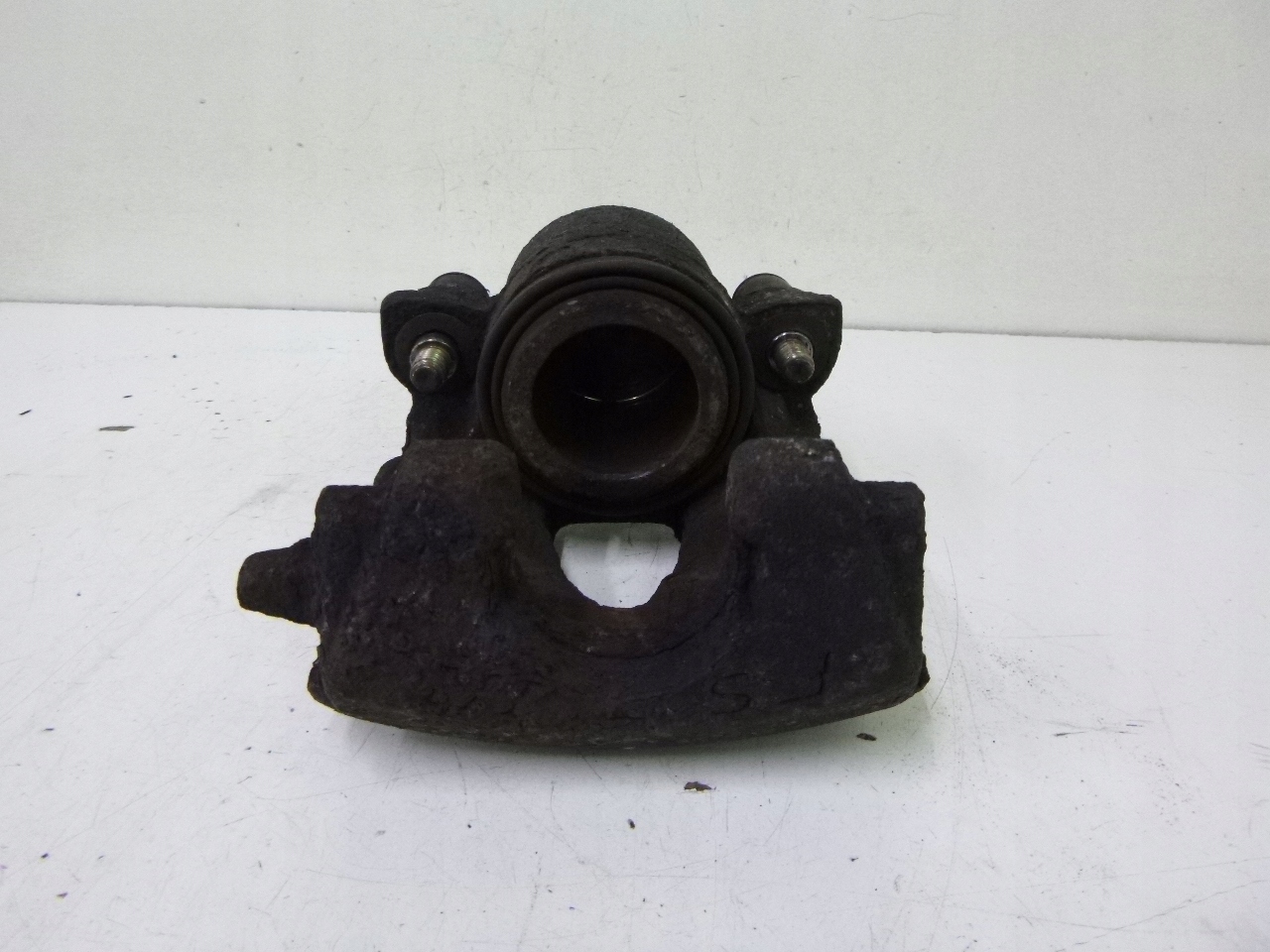 caliper brake front Volkswagen Polo 9N 1.4 03r.