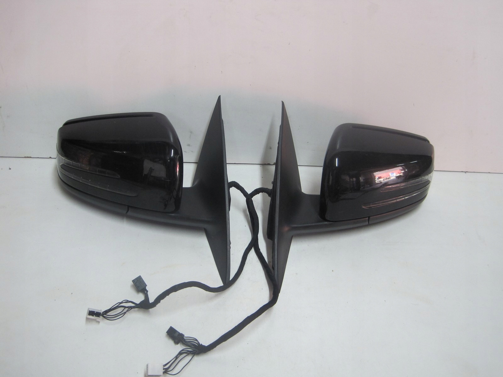 Зеркало зеркала MERCEDES КЛА 1173r ПРАВЕ СЛЕВА