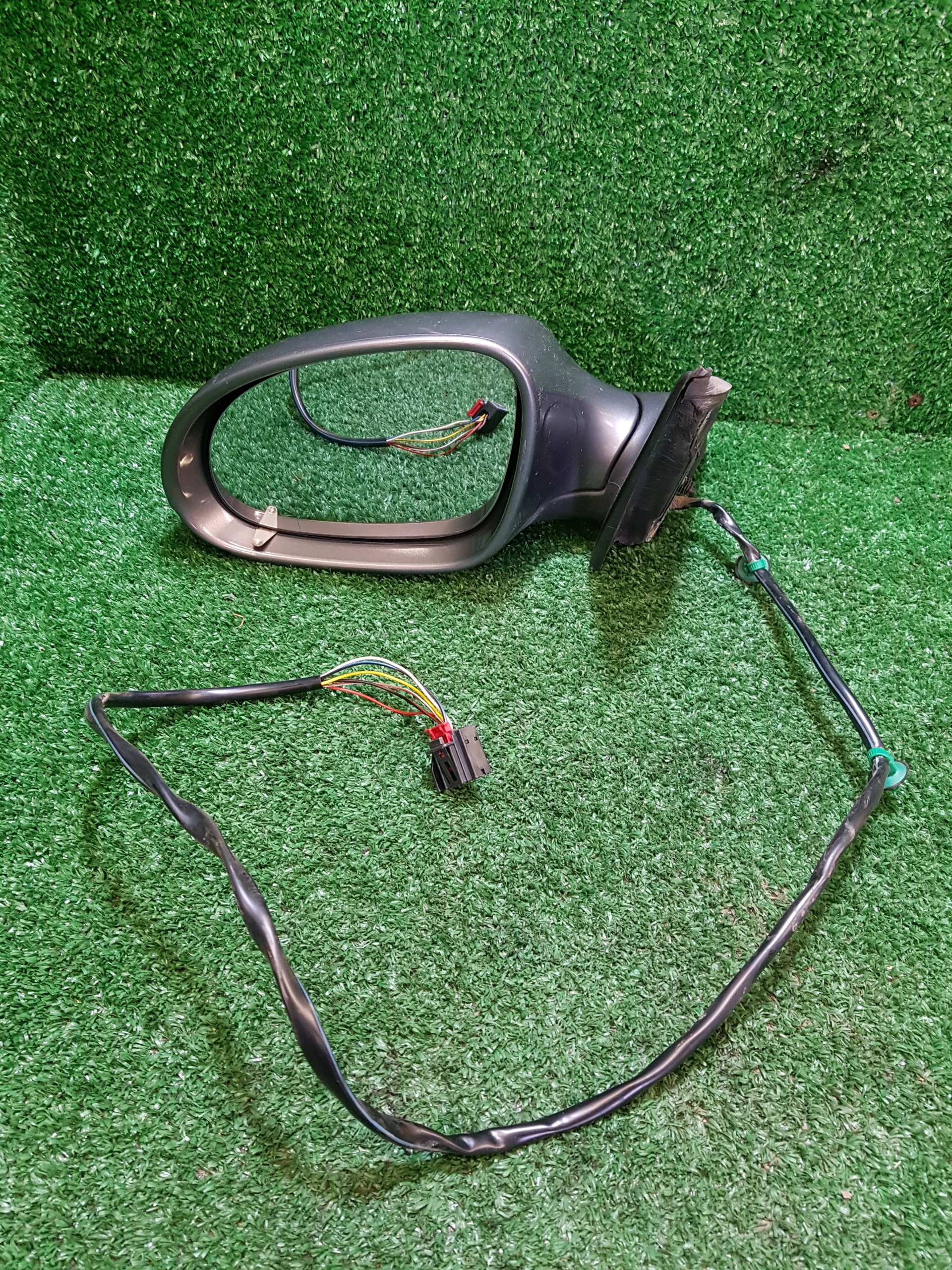 mirror left electrics VOLKSWAGEN PASSAT B6 2005 6PIN 3C0857933