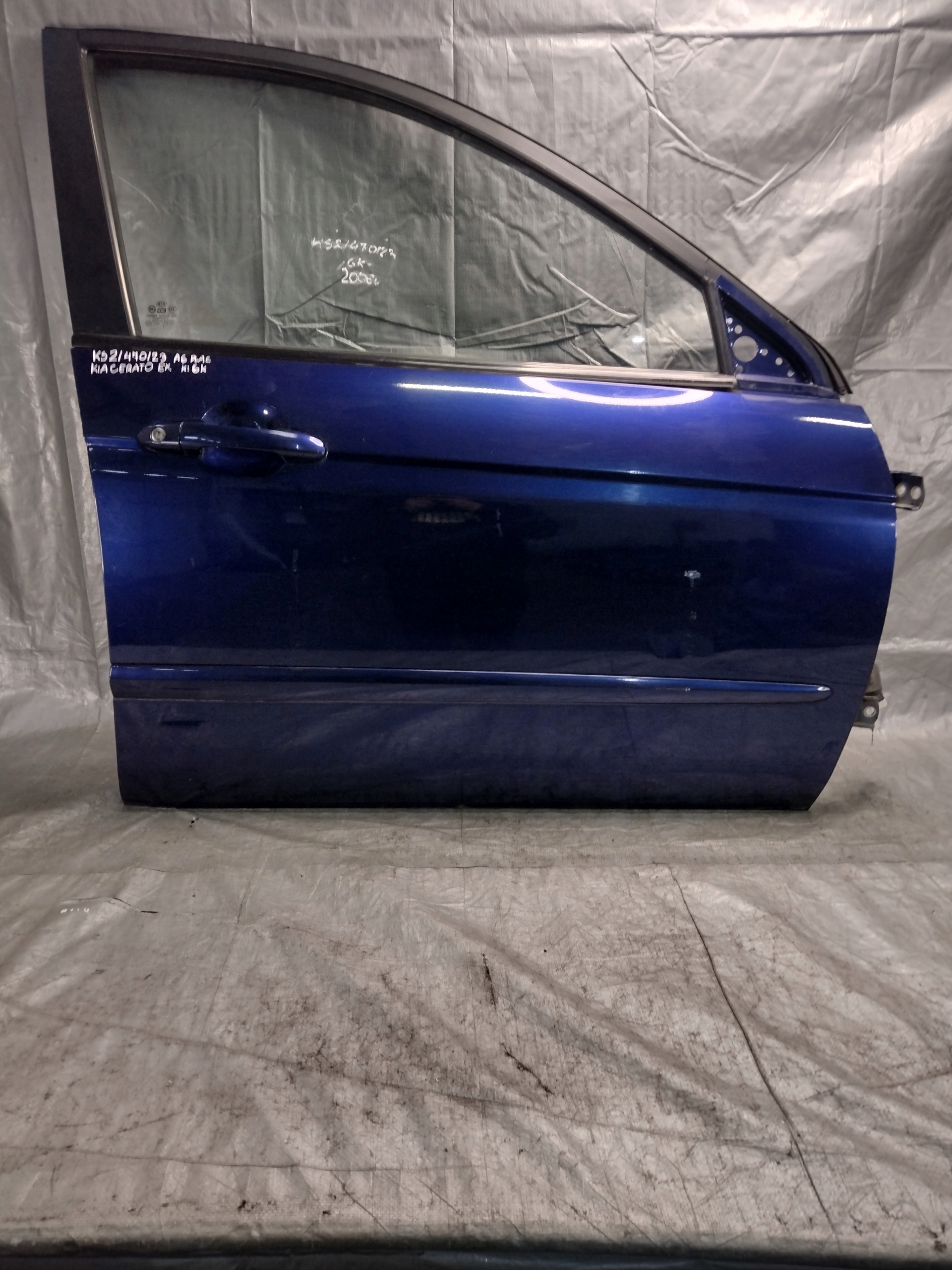 door right front KIA Cerato EX HB 5D k:6K