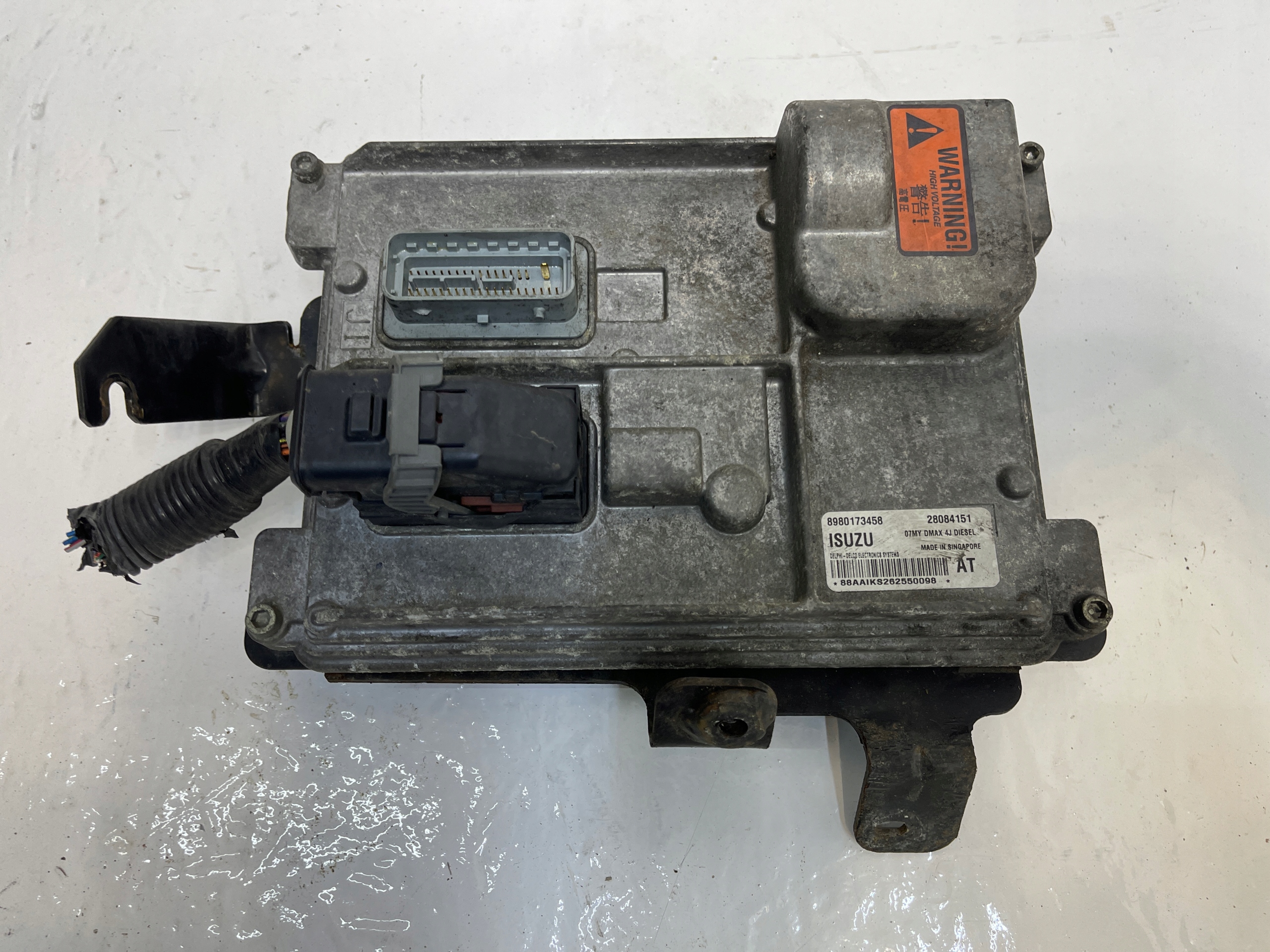 Купить ISUZU D-MAX 3.0 ДАТЧИК ДВИГАТЕЛЯ 8980173458 в Украине