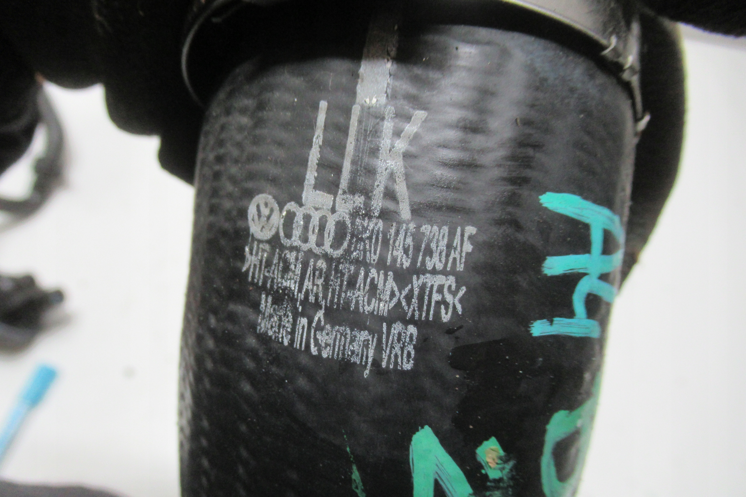 AUDI A4 B8 FL 2.0 TFSI trouba hadice intercoolera 8K0145738AF