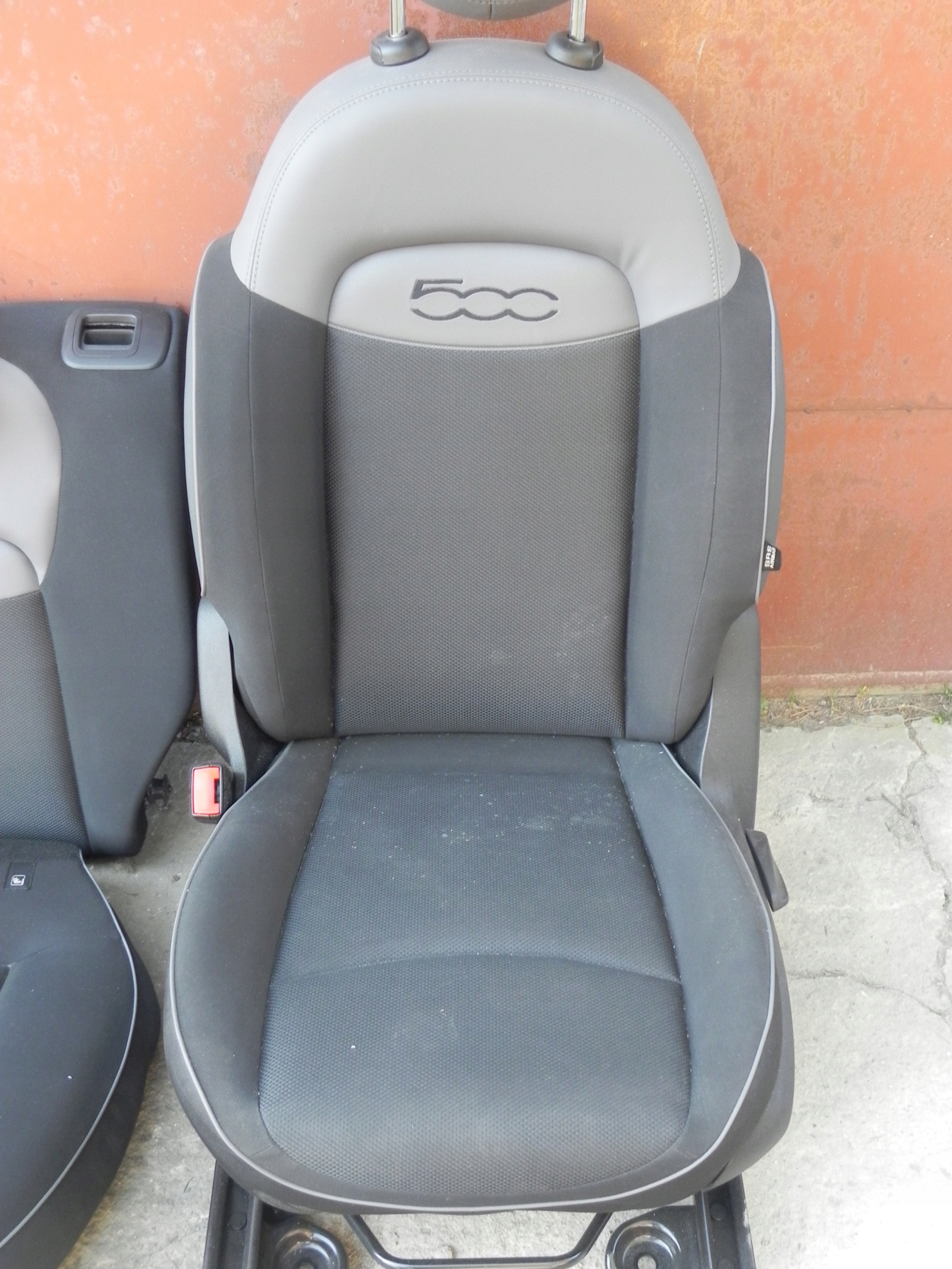 FIAT 500X 500L СИДЕНЬЕ ВОДИТЕЛЯ ПЕРЕДНЕЕ ЛЕВОЕ