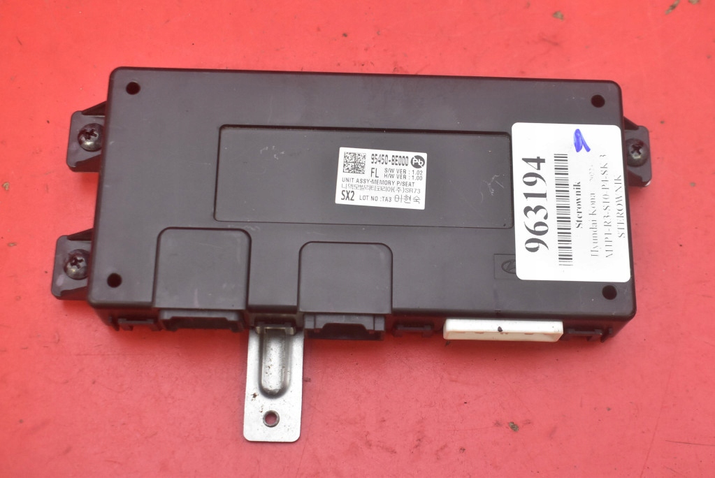 control unit module seat driver´s 95450-BE000 HYUNDAI KONA 2 II 22