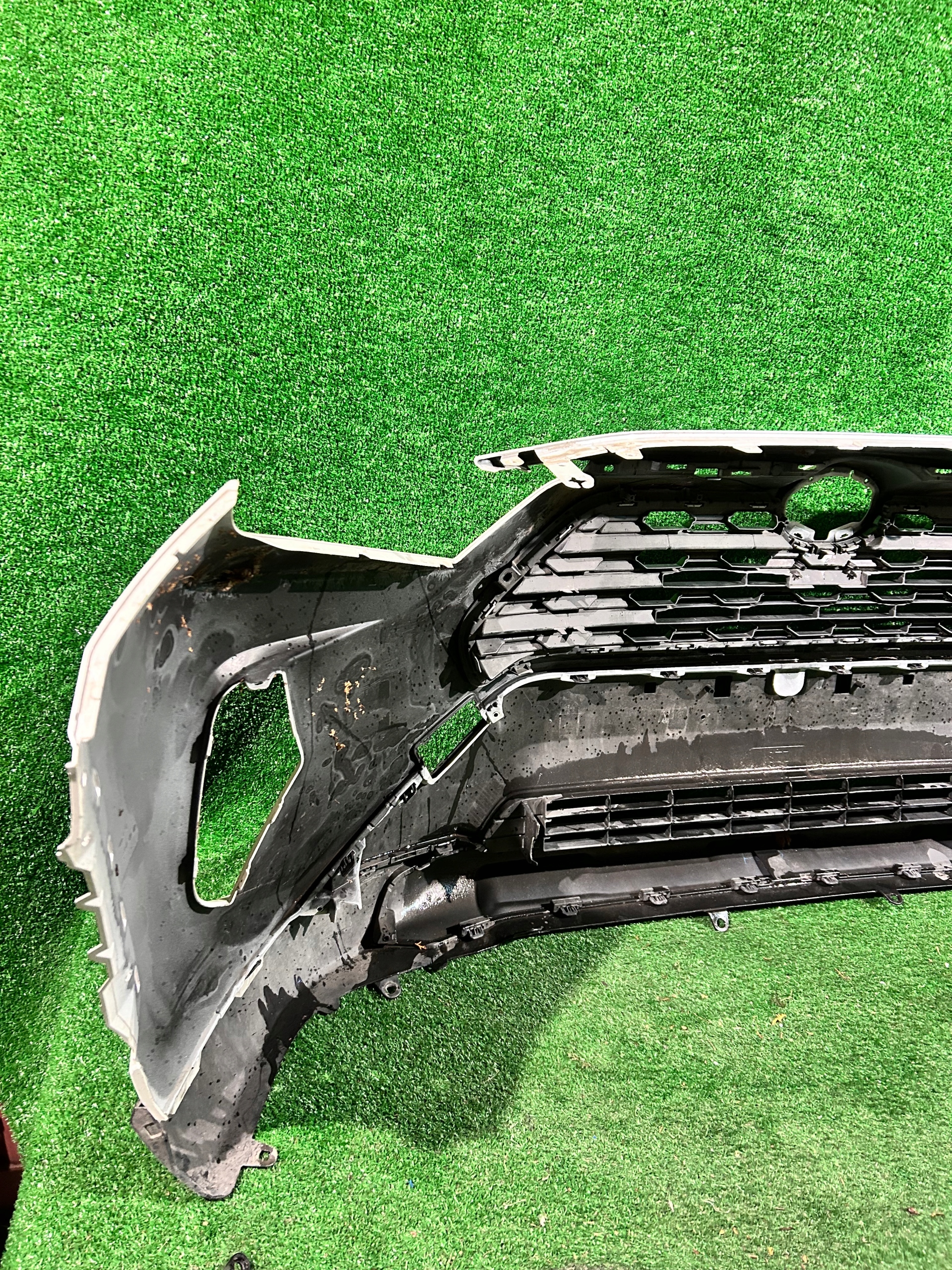front bumper TOYOTA RAV4 V without PDC