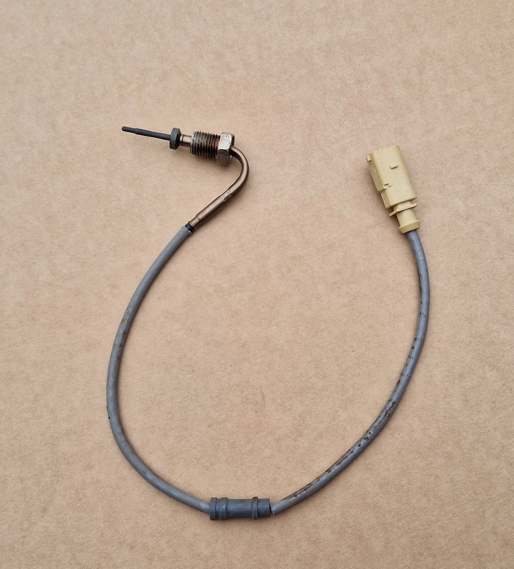 Sensor TEMPERATURY 05E906088J neu VW AUDI SKODA