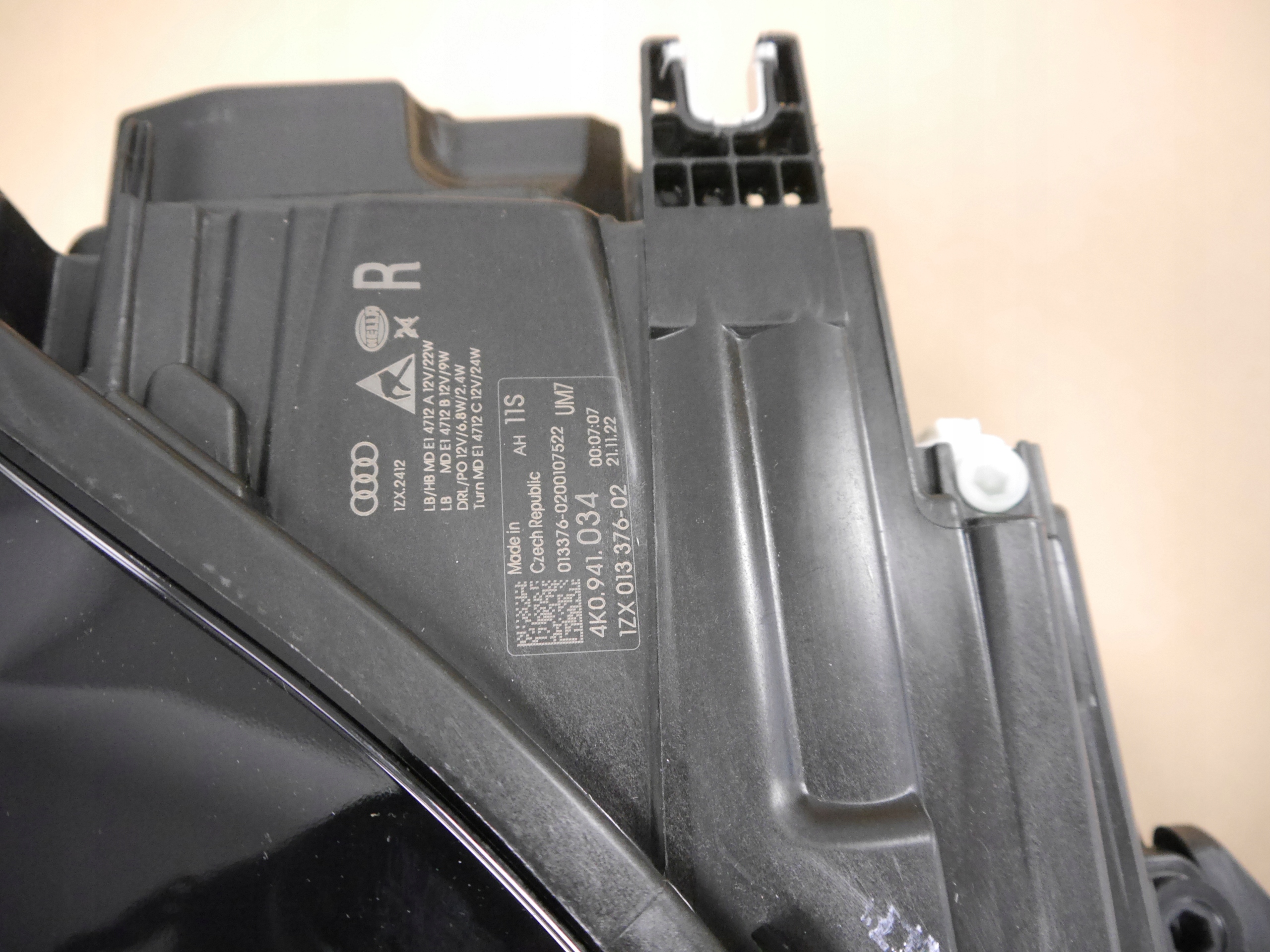 AUDI A6 C8 LAMPA FULL LED PRAWA 4K0941034 Strona zabudowy prawa