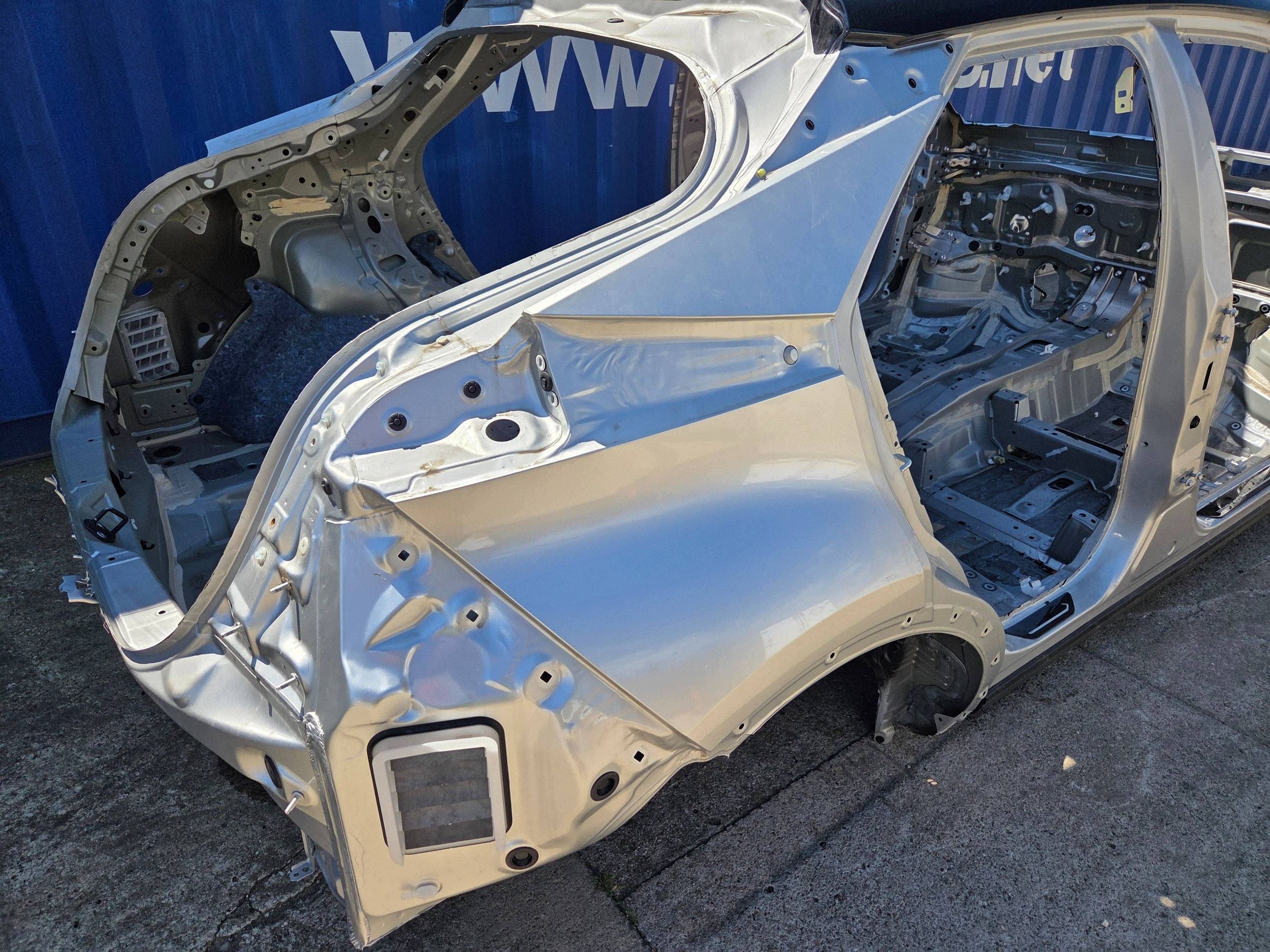 Toyota C-HR II quarter rear right