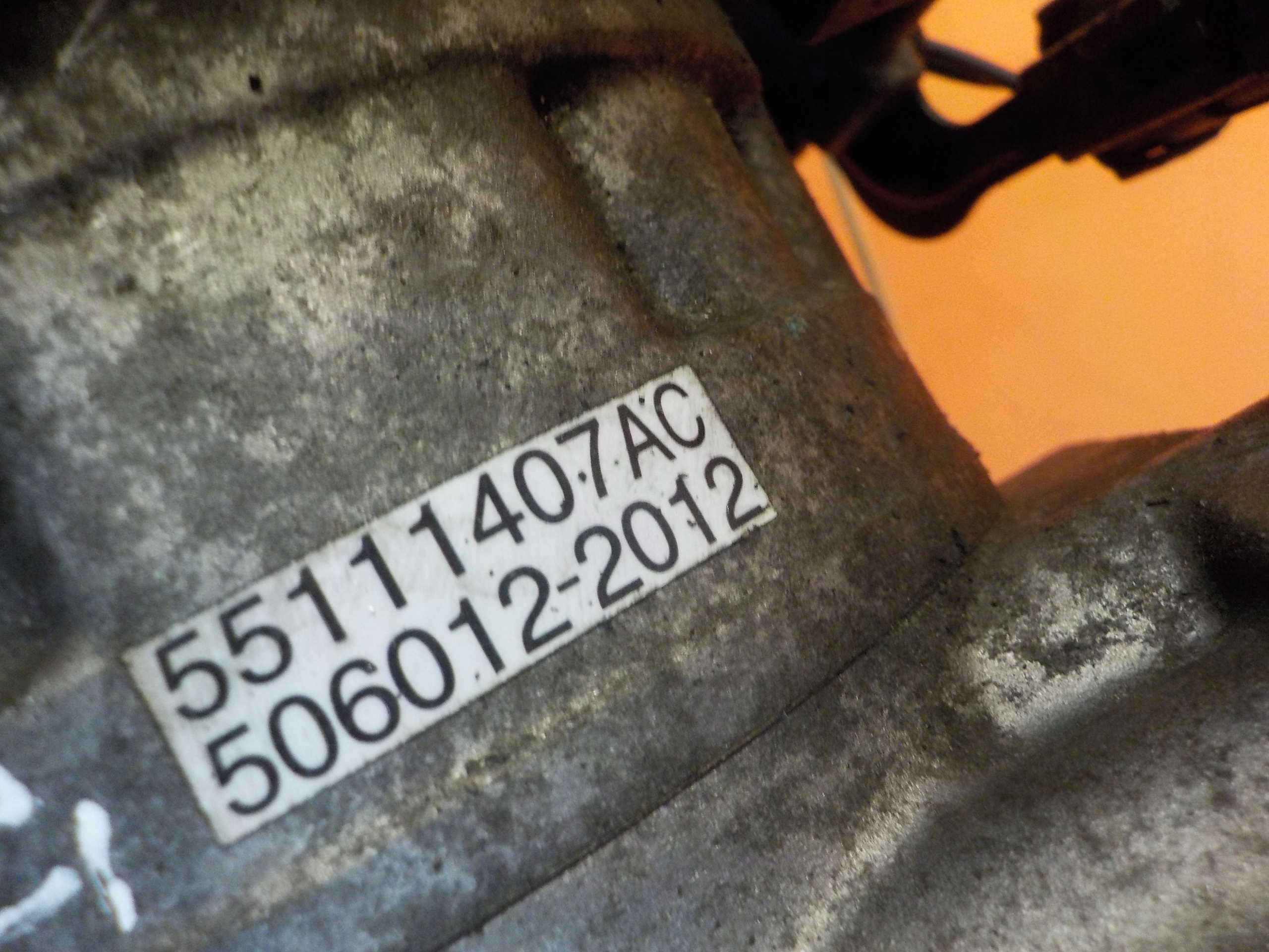 Dodge NITRO 2.8 09r 177KM VM52C компрессор кондиционера 690B592719