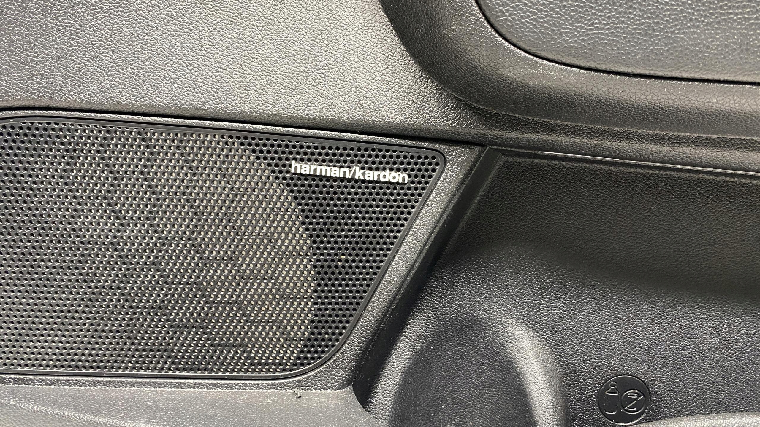KIA OPTIMA IV upholstery side door right right front HARMAN KARDON