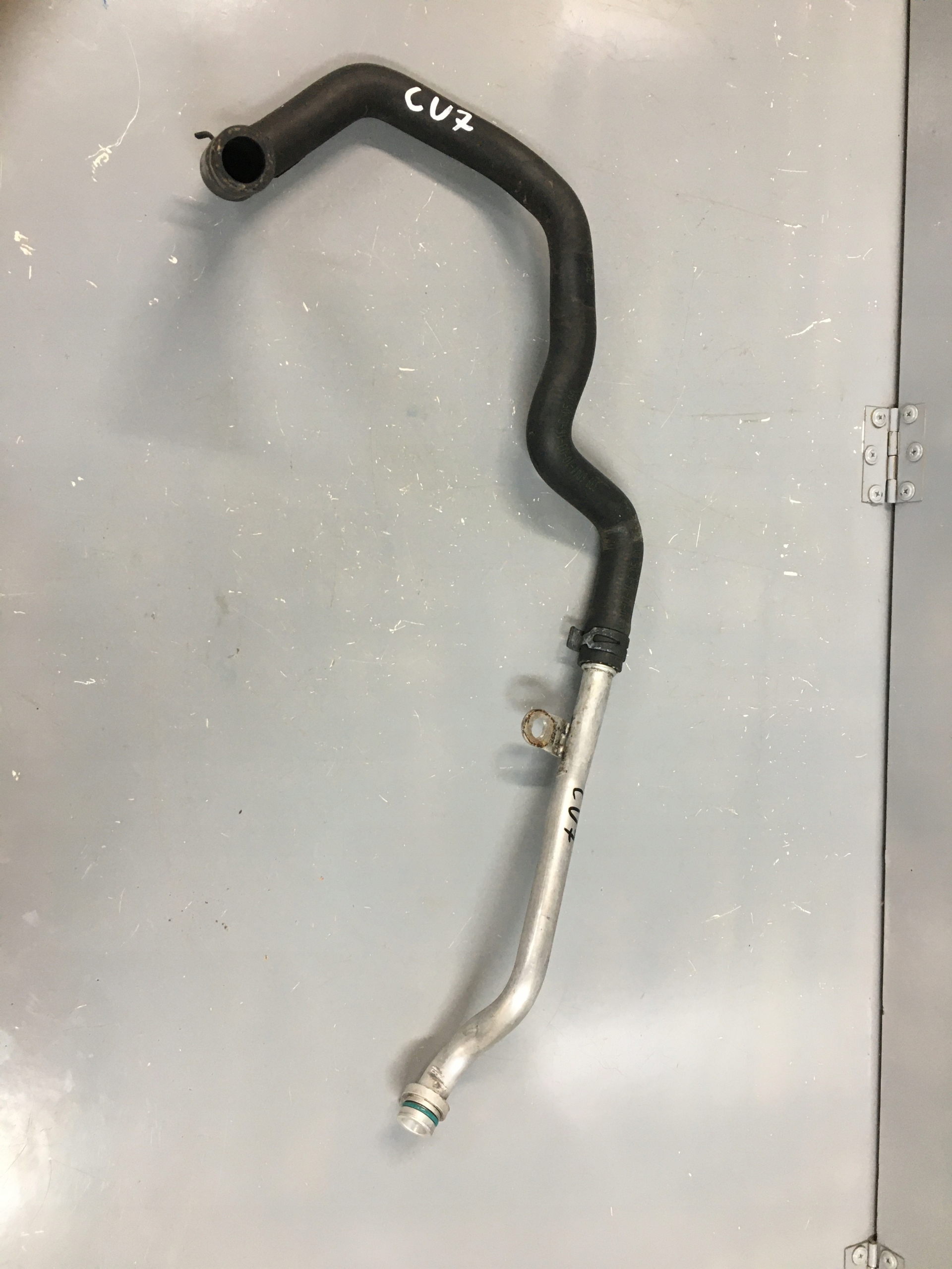 059121512AK - A4 8W B9 A5 F5 водопровод шланг труба 3.0 TDI