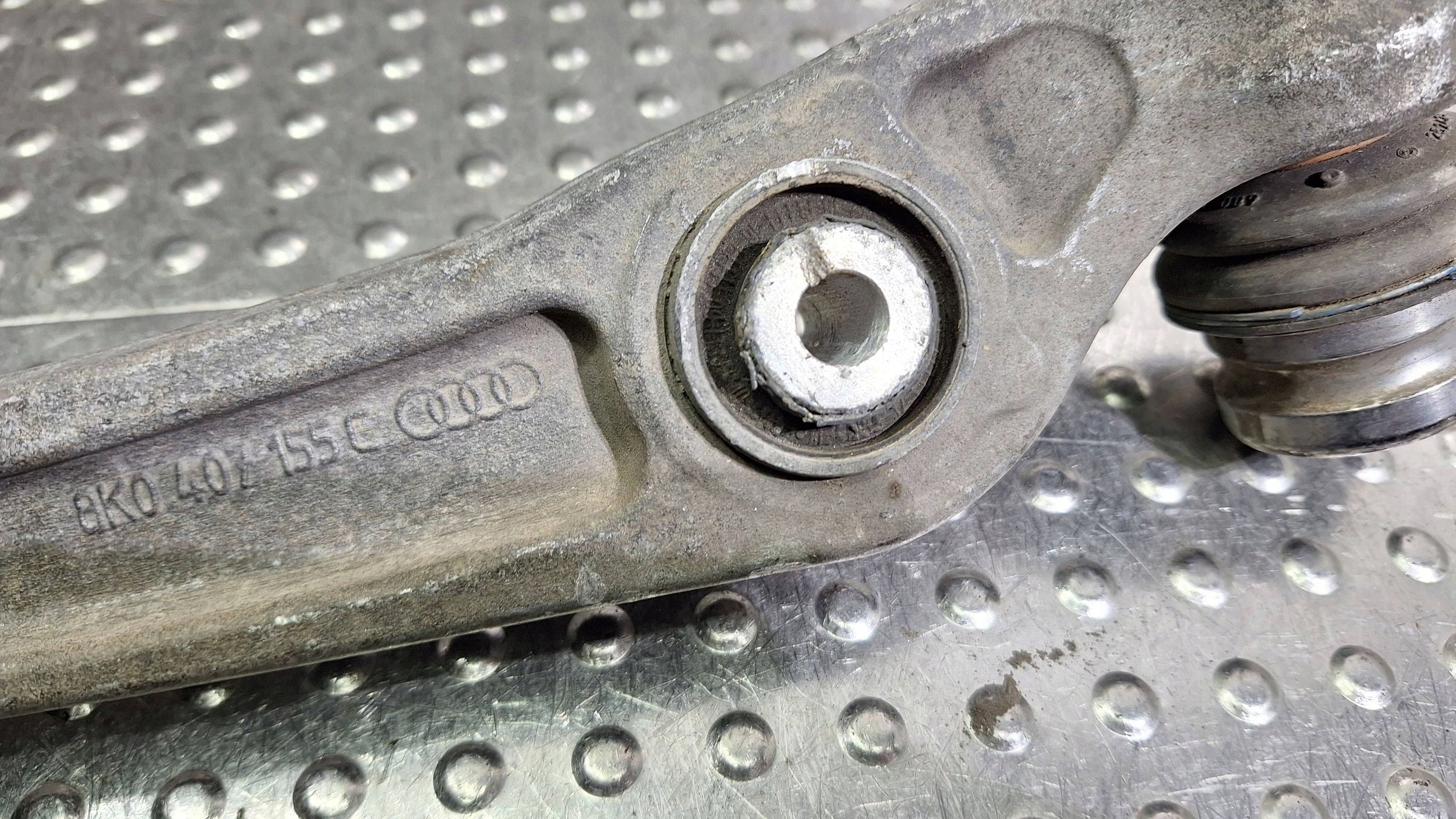 arm left front 8K0407155C AUDI A4 B8 A5 8T A7 A6 C7 Q5 8R PORSCHE MACAN