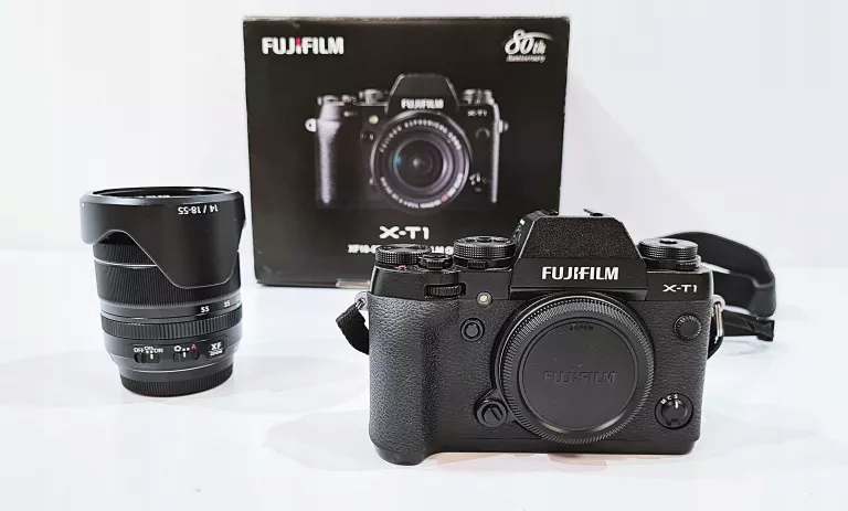 ASCII.jp：世界初の裸眼3DカメラFinePix REAL 3D W1を試す (1/6