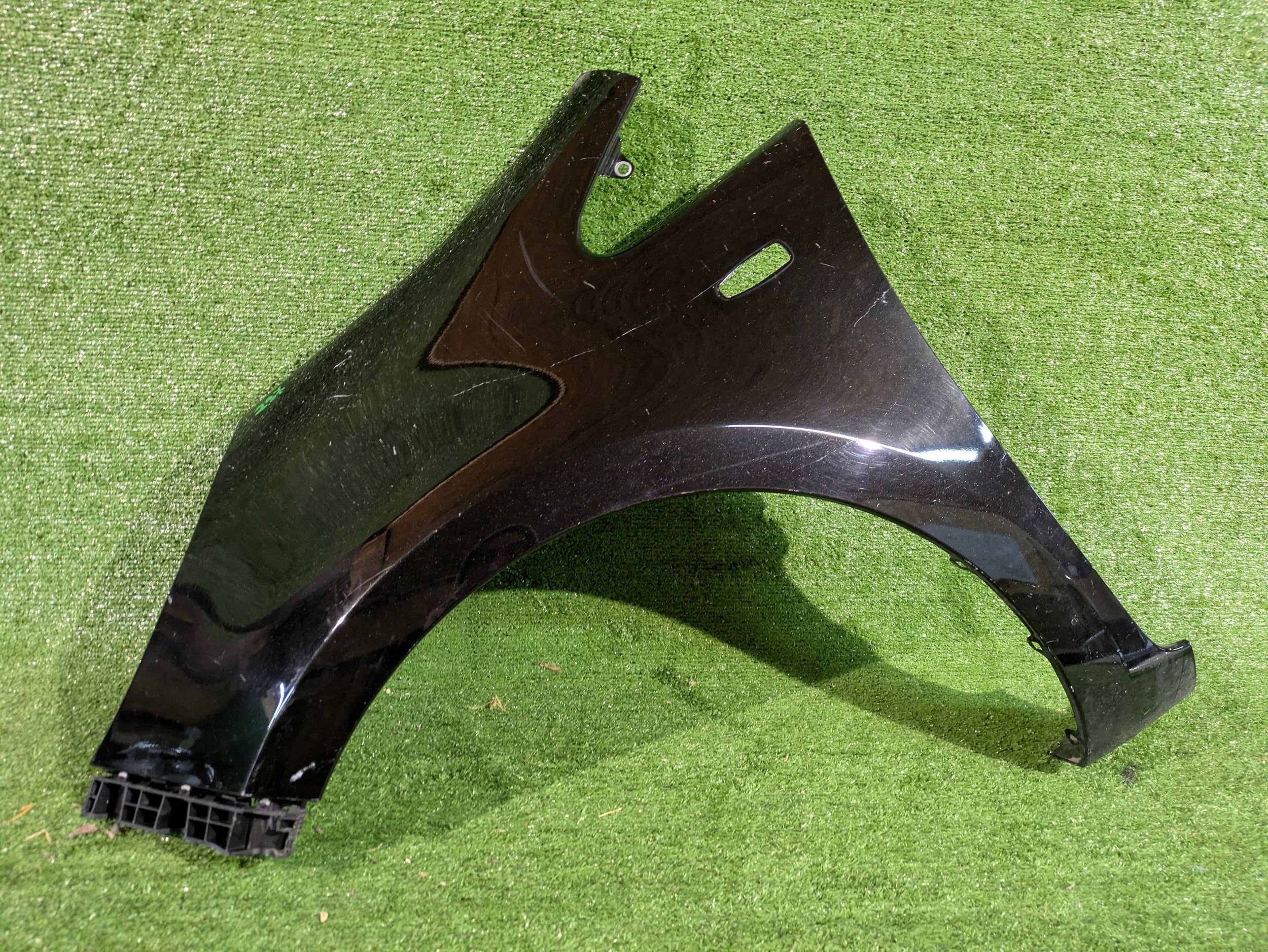 fender front left front KIA RIO III NR.297