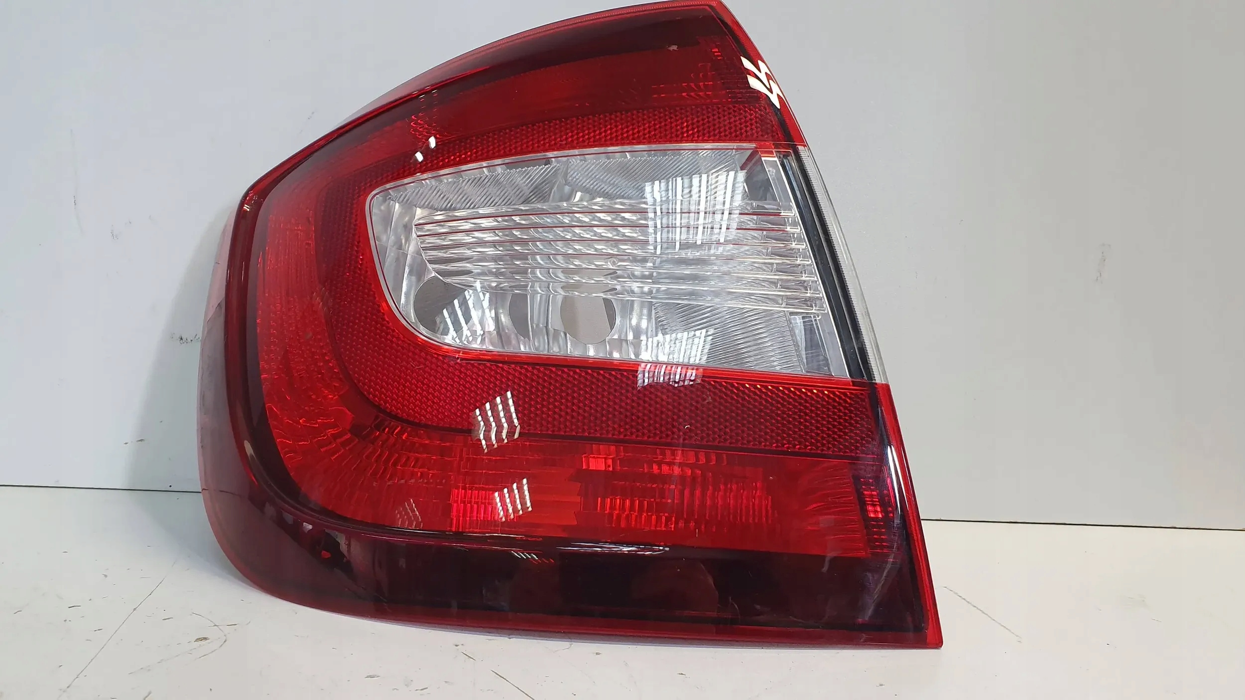 light rear part left 5JH945207 Skoda Rapid