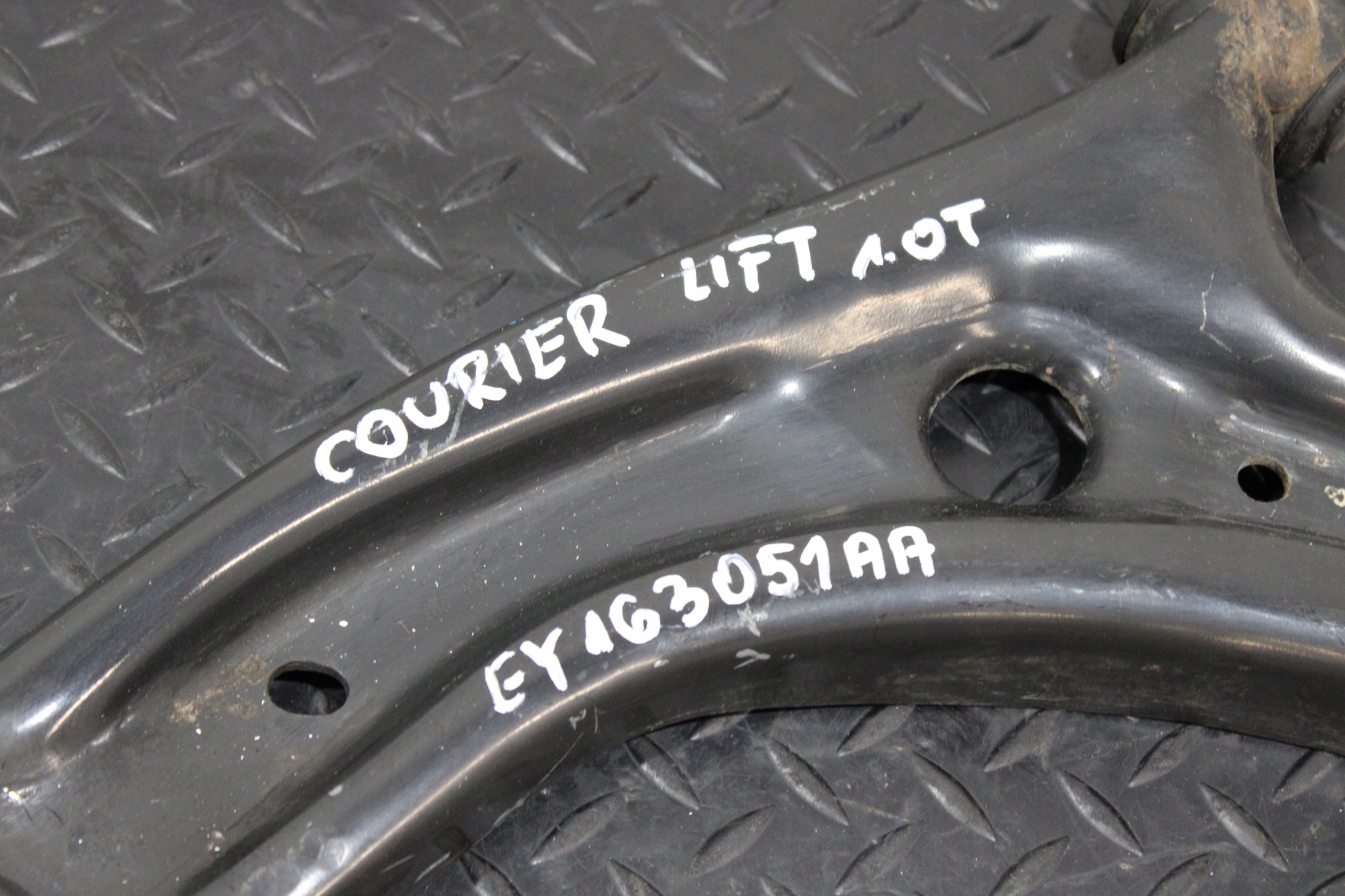 arm front FORD TRANSIT COURIER LIFT EY163051AA