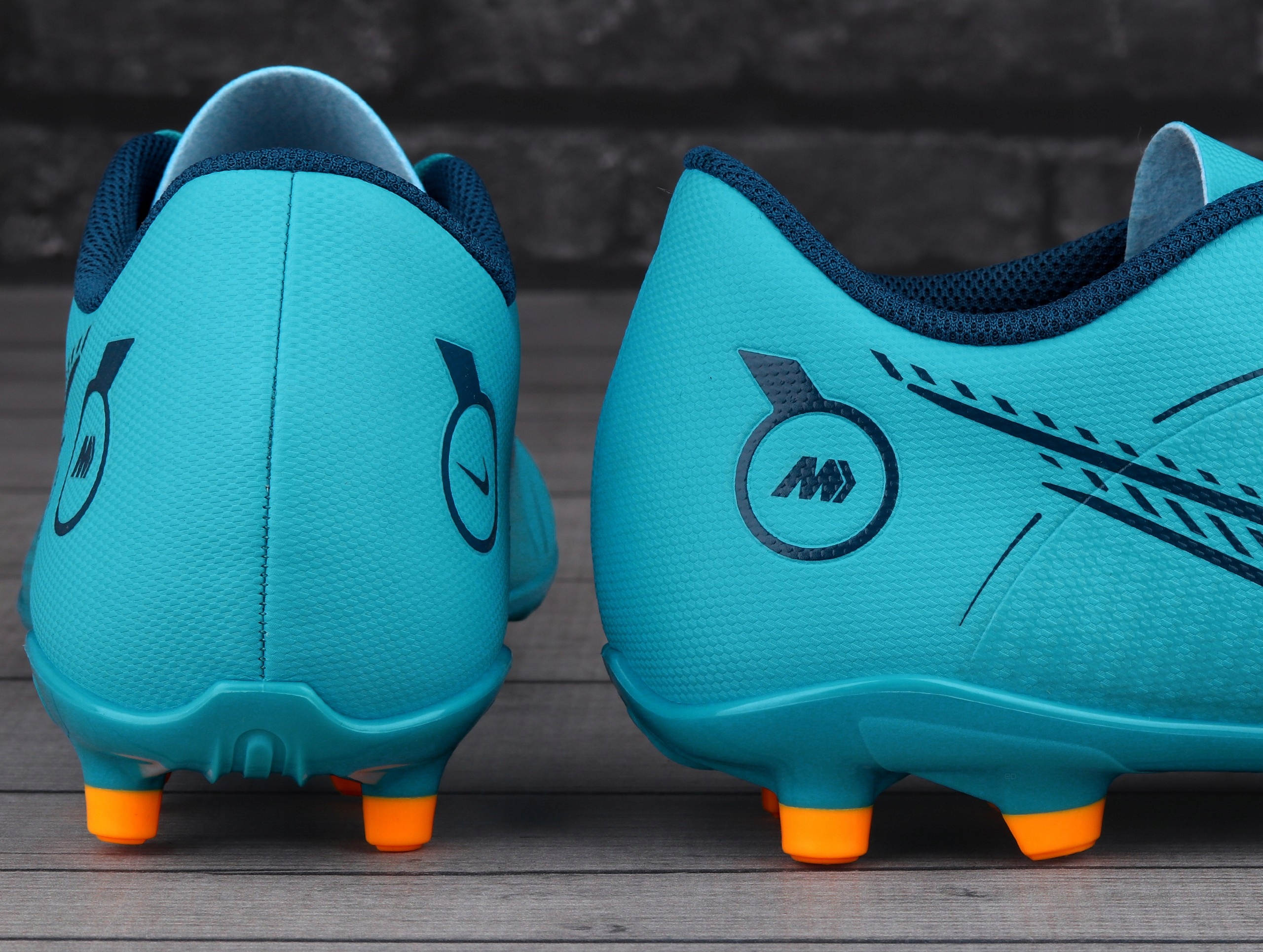 Buty korki Nike VAPOR 14 CLUB FG/MG CHLORINE BLUE/LASER ORANGE Rozmiar 42,5