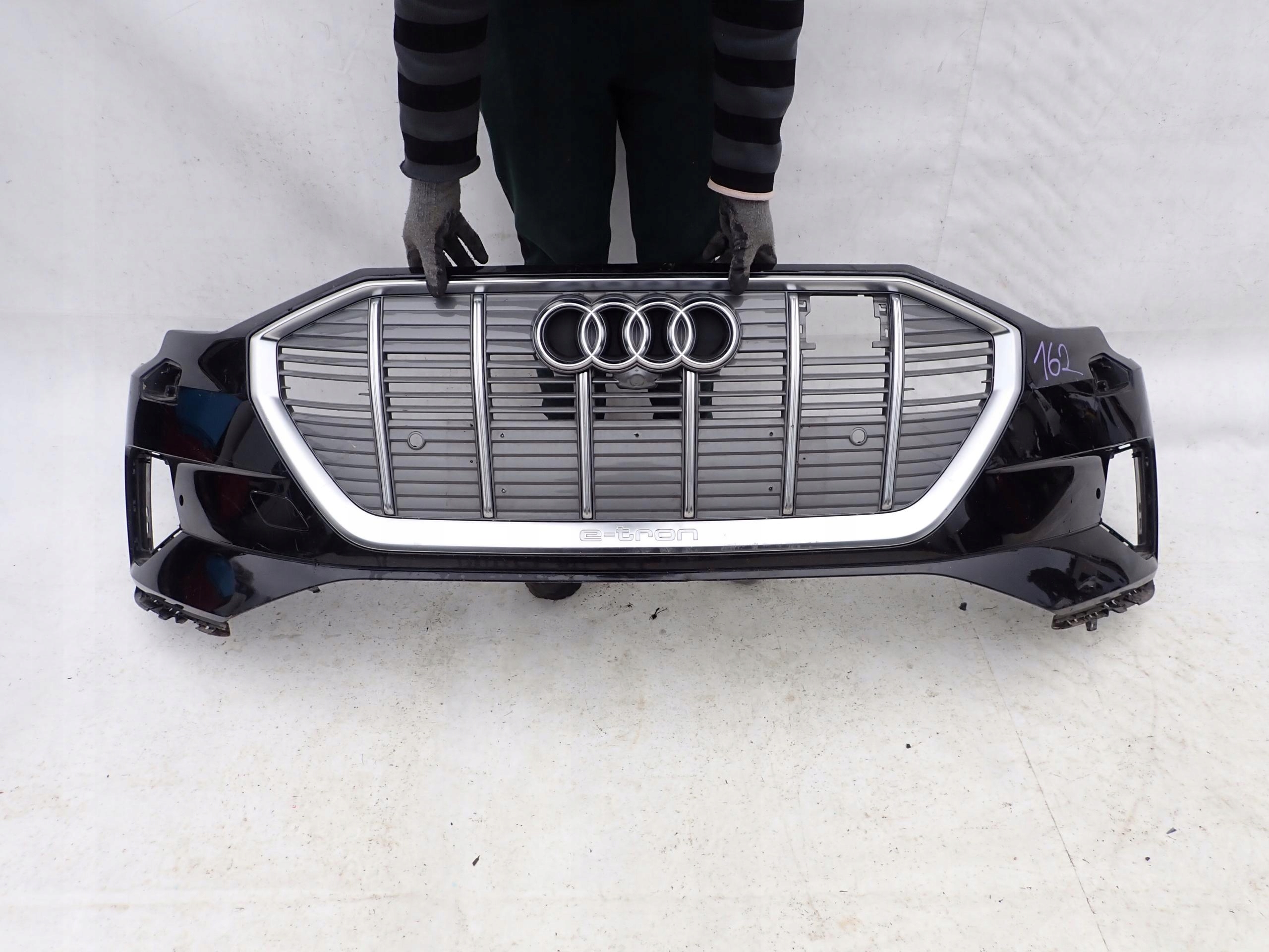 AUDI E-TRON 18- bumper front front SPR PDC