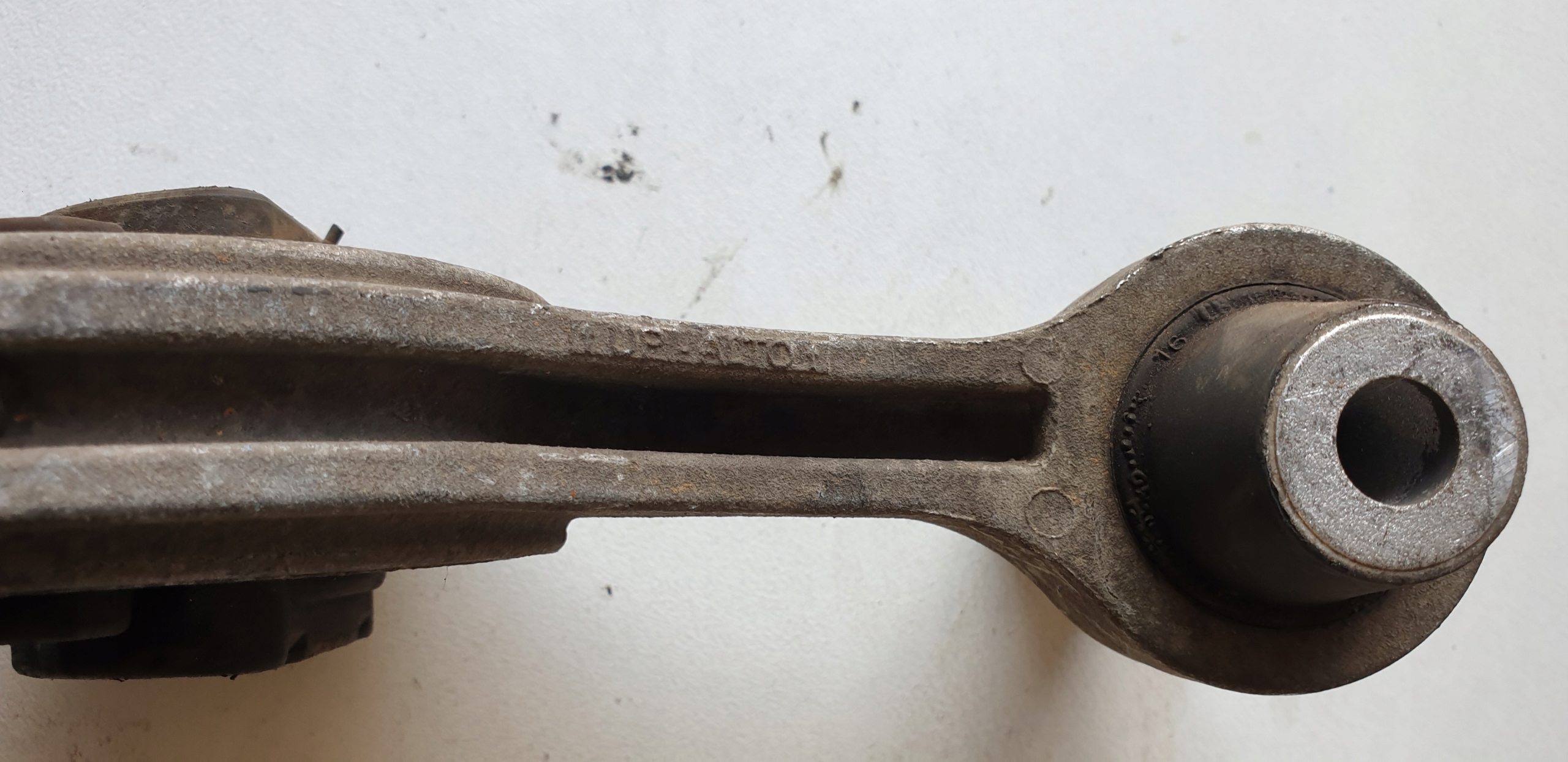 engine mount support holder FIAT PUNTO II 1.3 OE