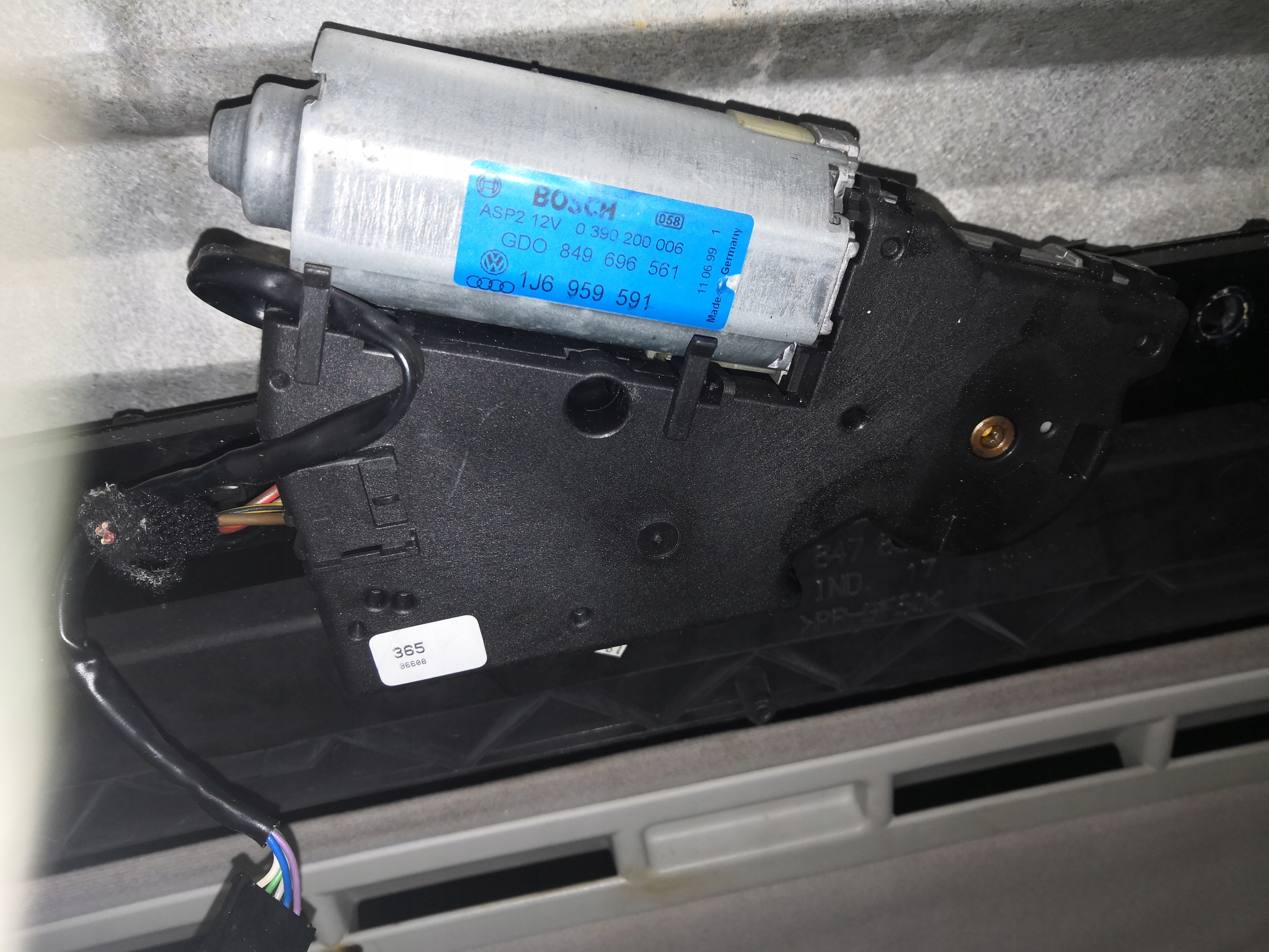 Szyber dach Golf IV 1.6 8V APF LW5Z 5 drzwi hatchback Typ samochodu Samochody osobowe