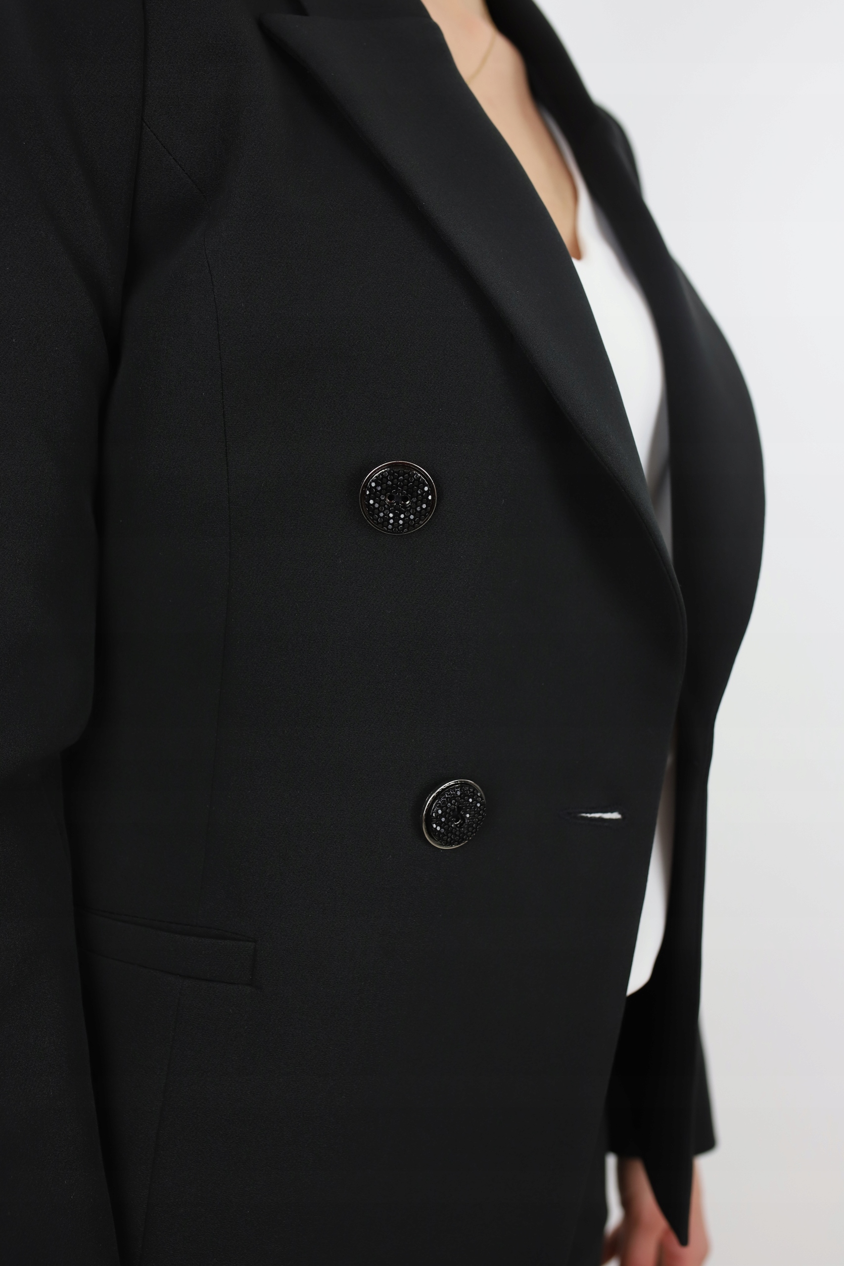 Двубортный костюм для женщин 40 Black Sleeve long sleeve