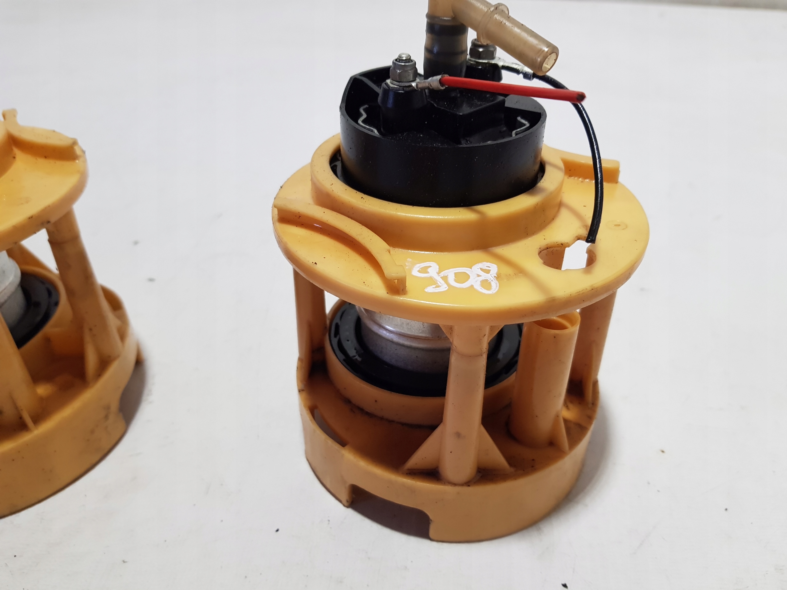 MERCEDES W221 feed pump 3.0 CDI