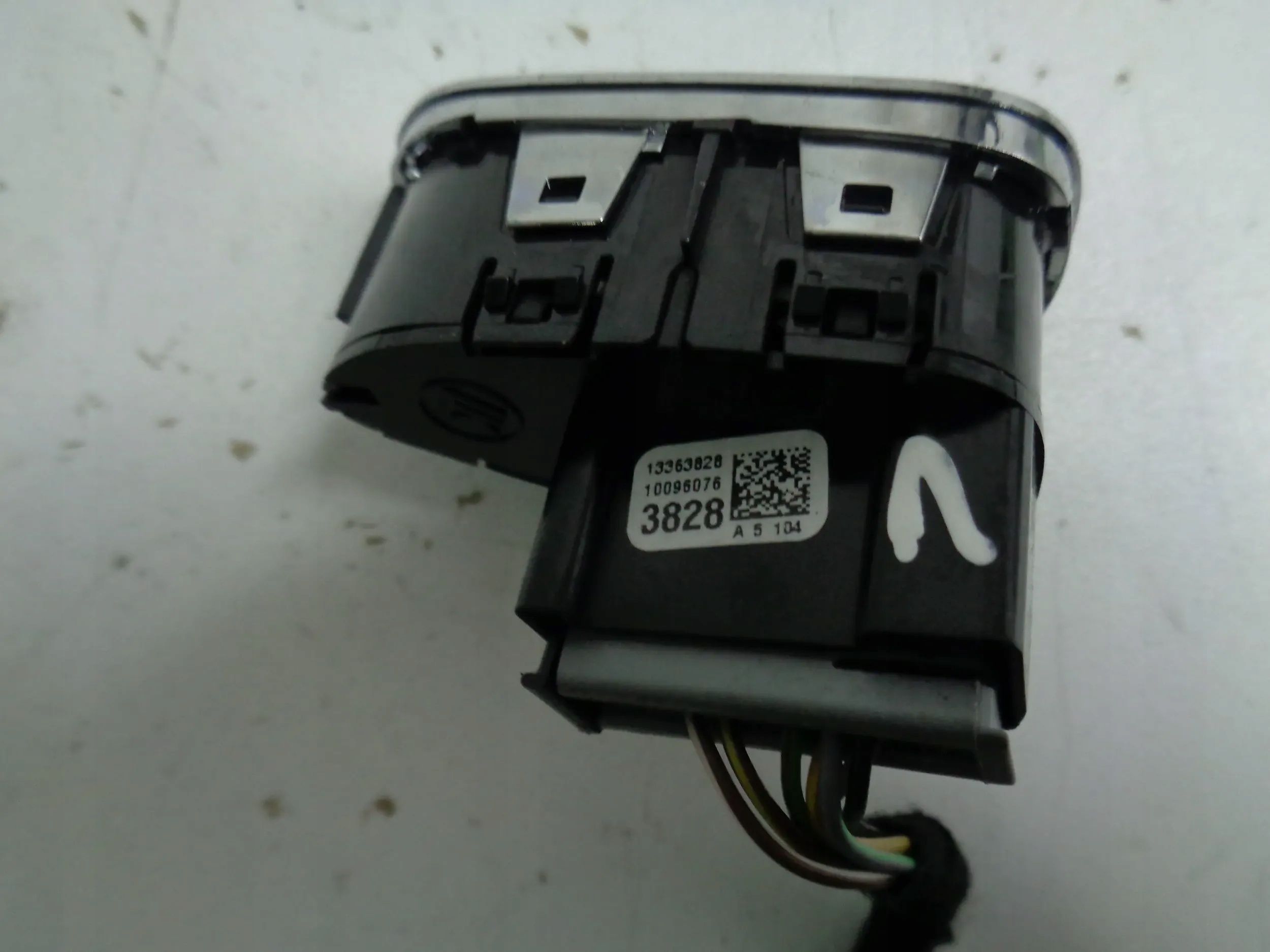 OPEL CORSA E ADAM switch switch central of a lock 16r
