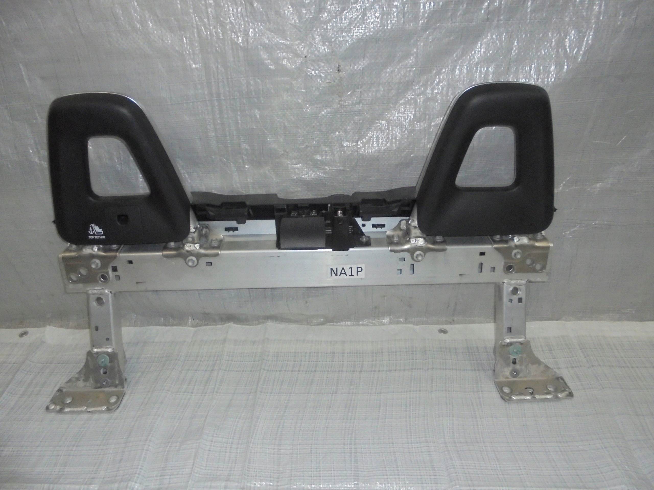 ПІДГОЛІВНИК СПИНКА ЗМІЦНЕННЯ FIAT 124 SPIDER