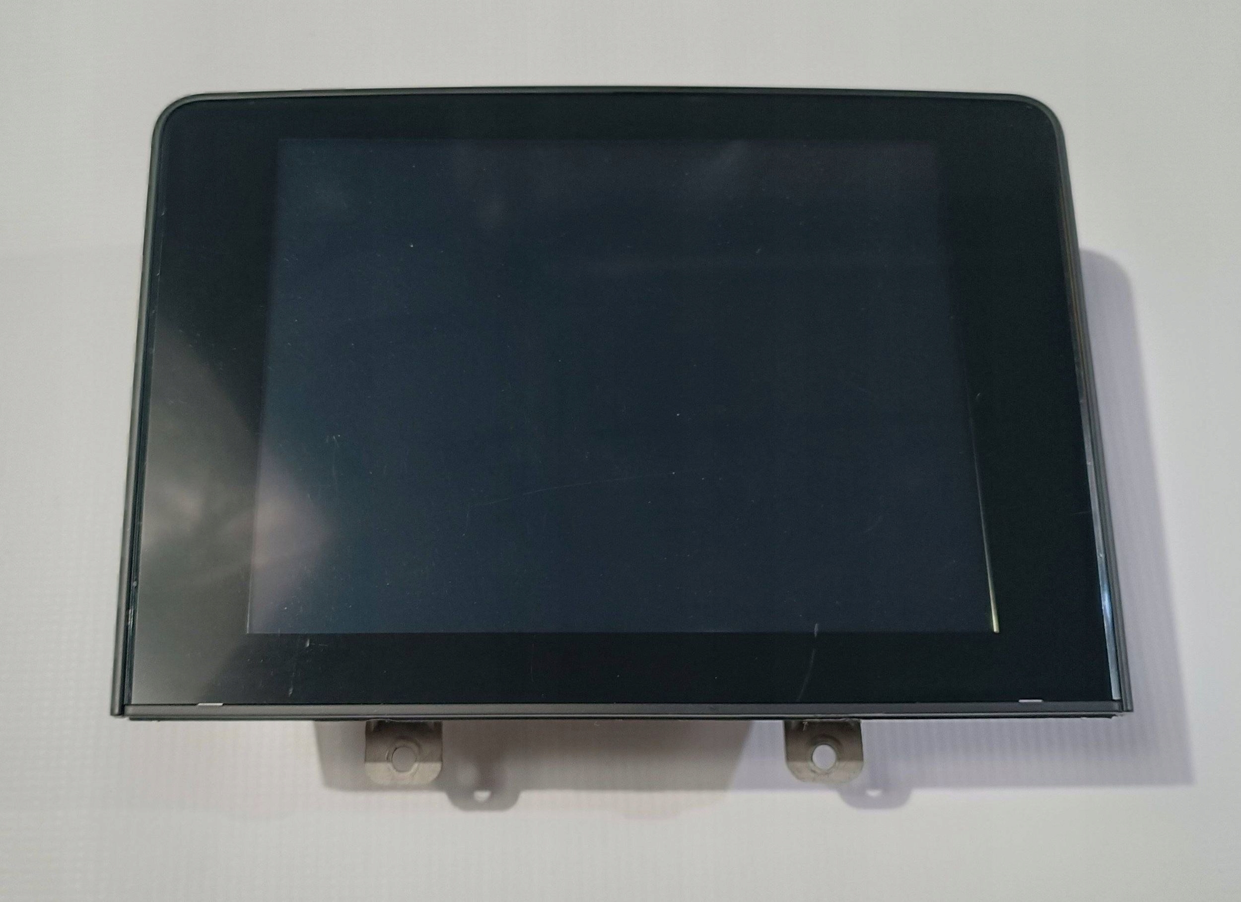 Ekran radio panel navigation display Maserati Ghilbi SQ4 2013