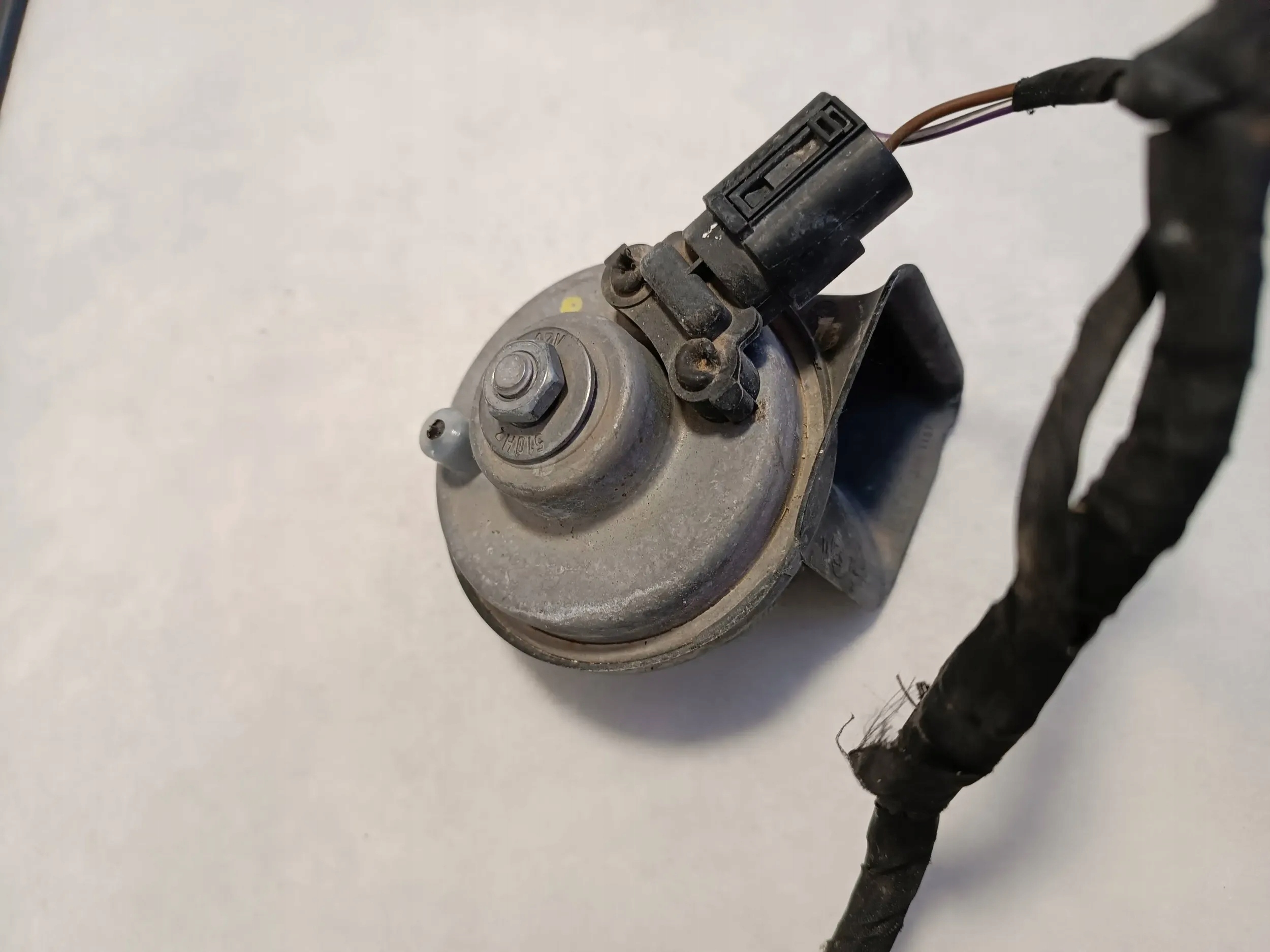 BMW 3 F30 F35 F31 klakson Numer katalogowy części 7245423