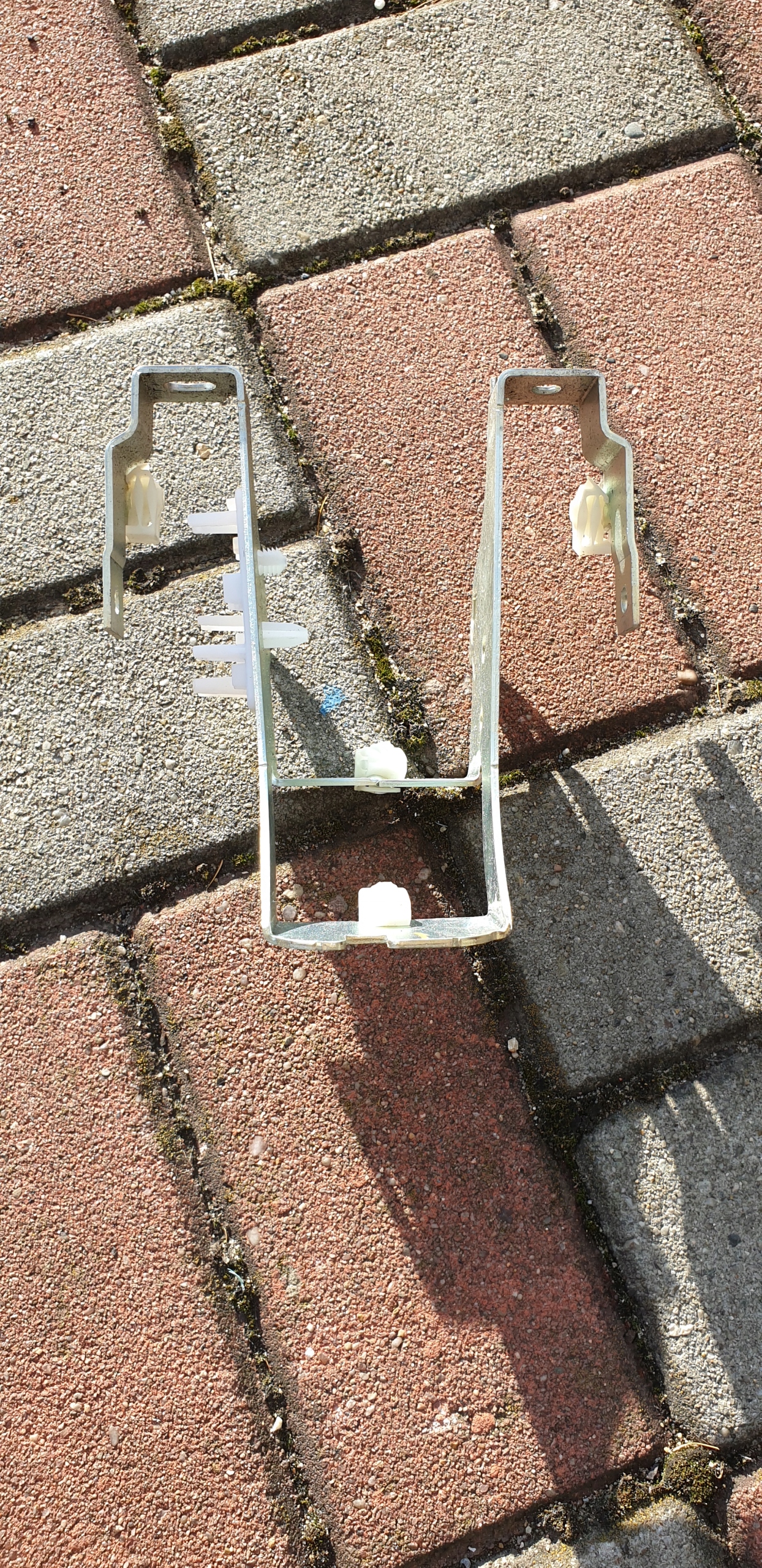 9281898 - Кронштейн держатель крепление MINI COOPER F57 кабриолет