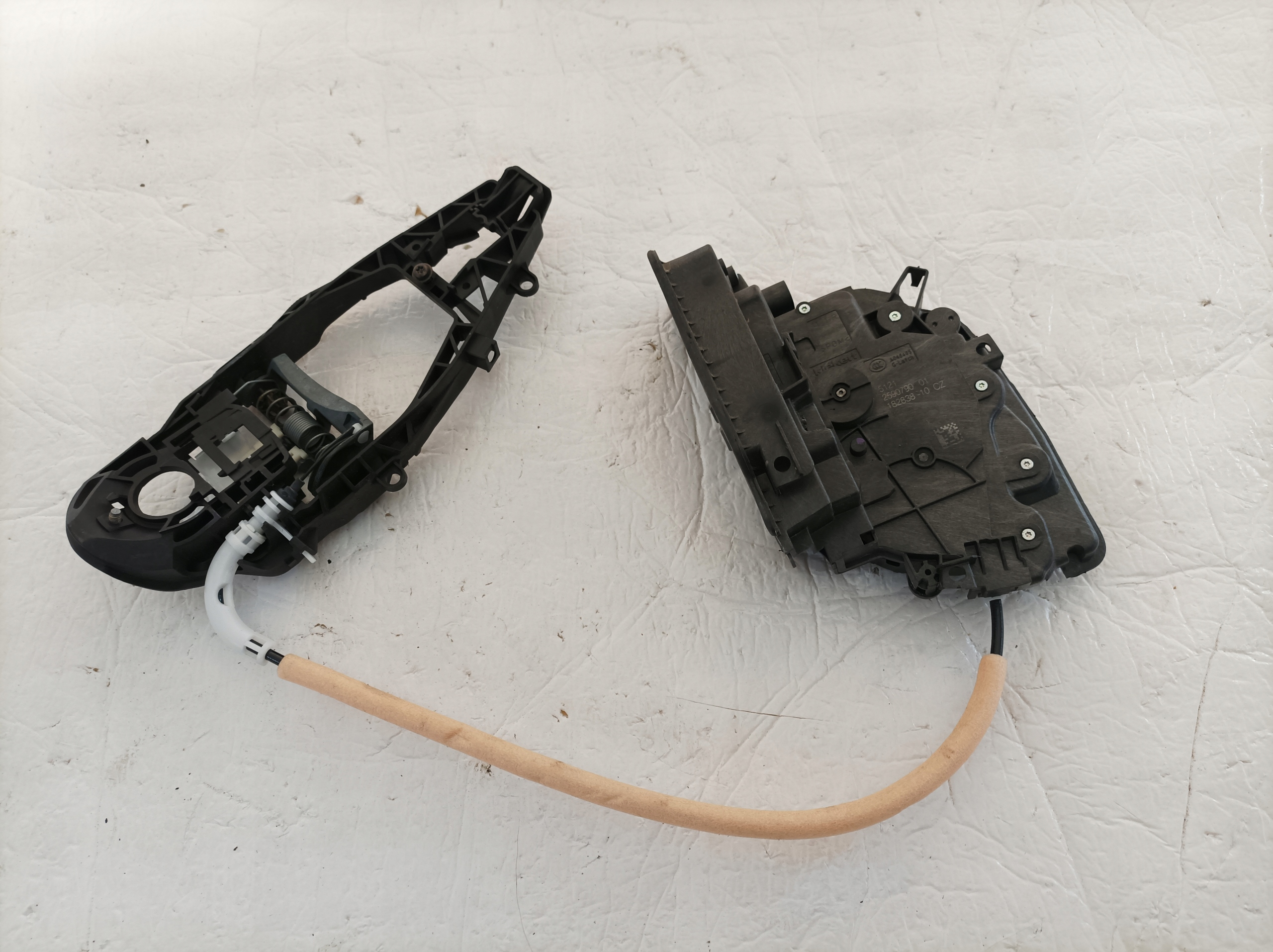 BMW 5 G30 lock door right front 2590790