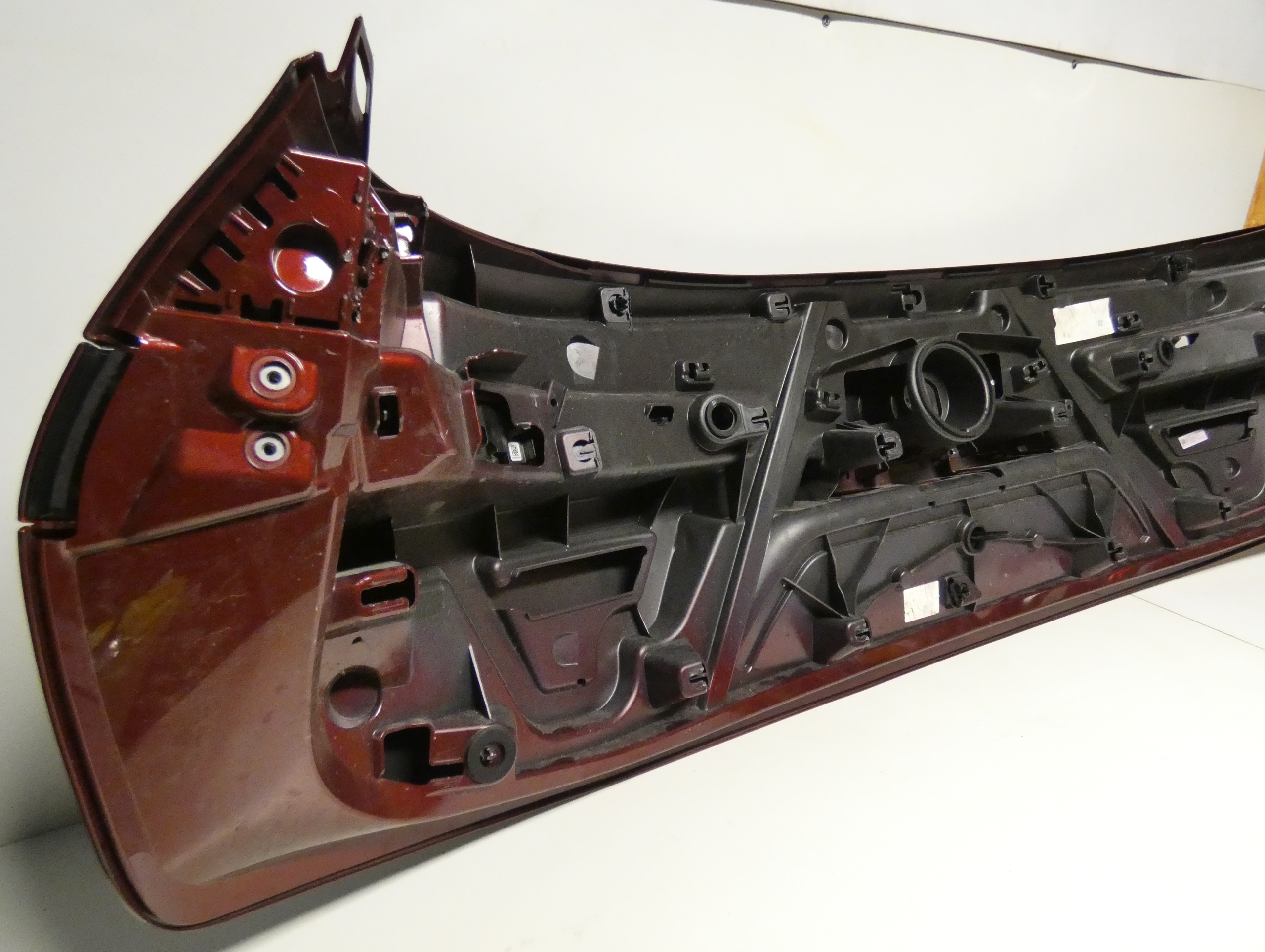 BMW IX I20 2021- 9854907 boot doors rear part boot light