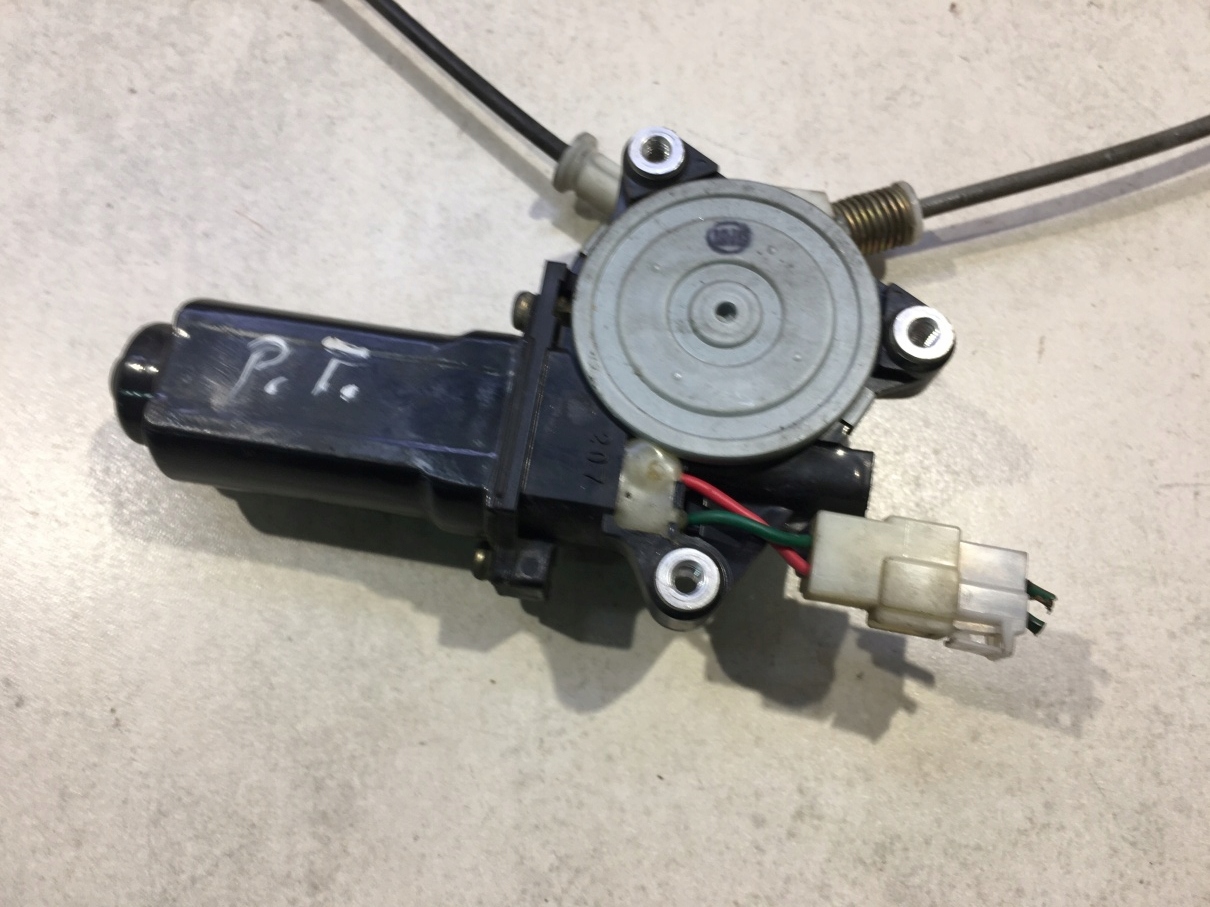 window regulator right rear part SPACE WAGON II