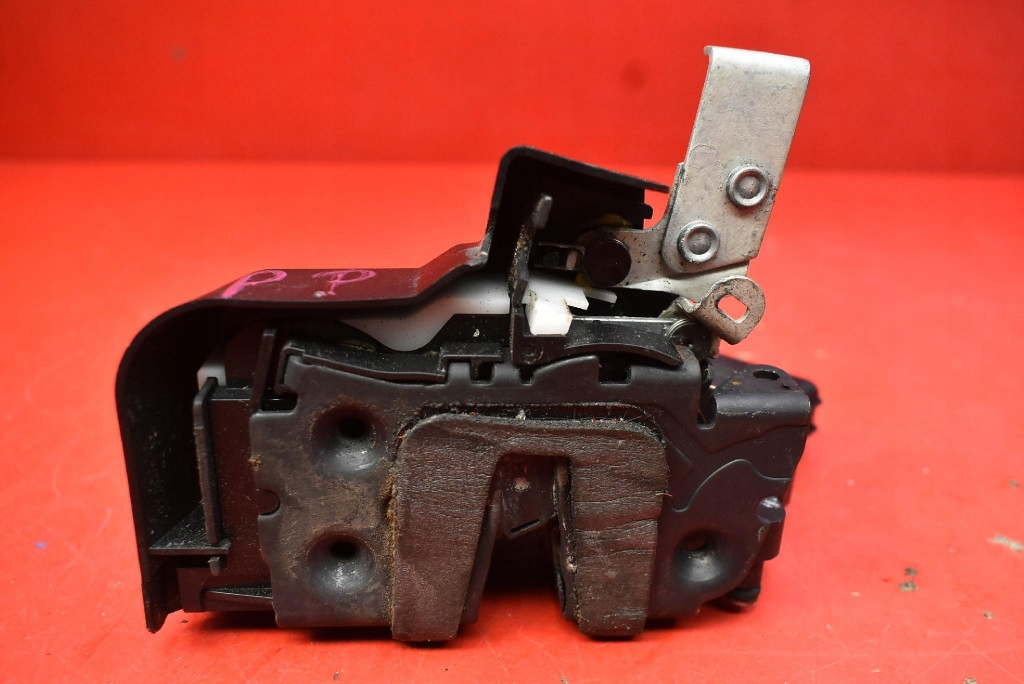lock door right front front EU FORD MONDEO MK4 07-10