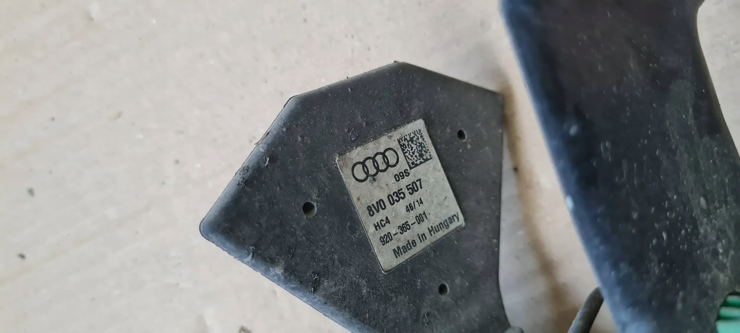 S3 8V sedan A3 amplifier ANTENY 8V0035507