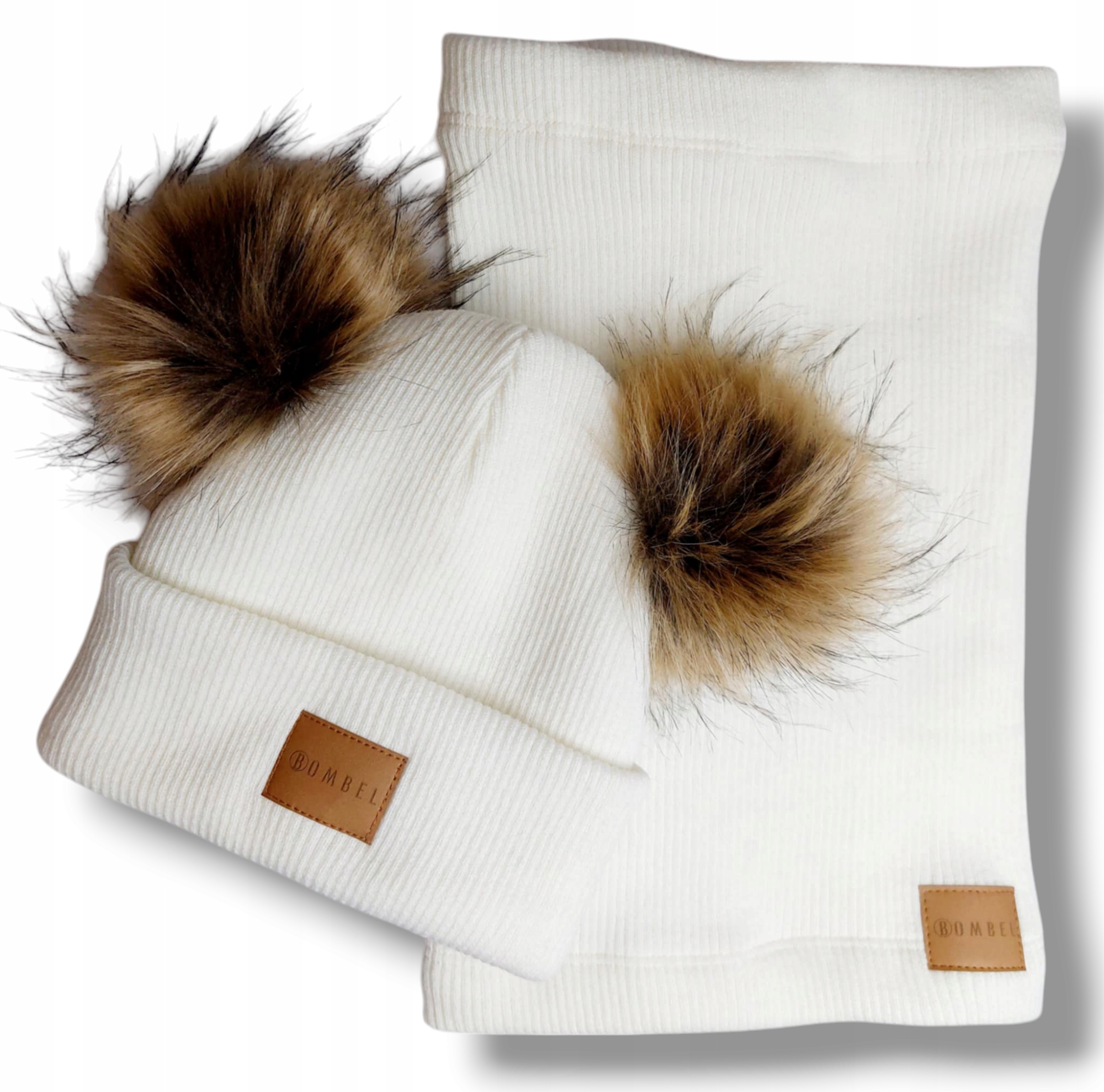 Bílý zimní komplet, teplá čepice a tuba Produkt Pl