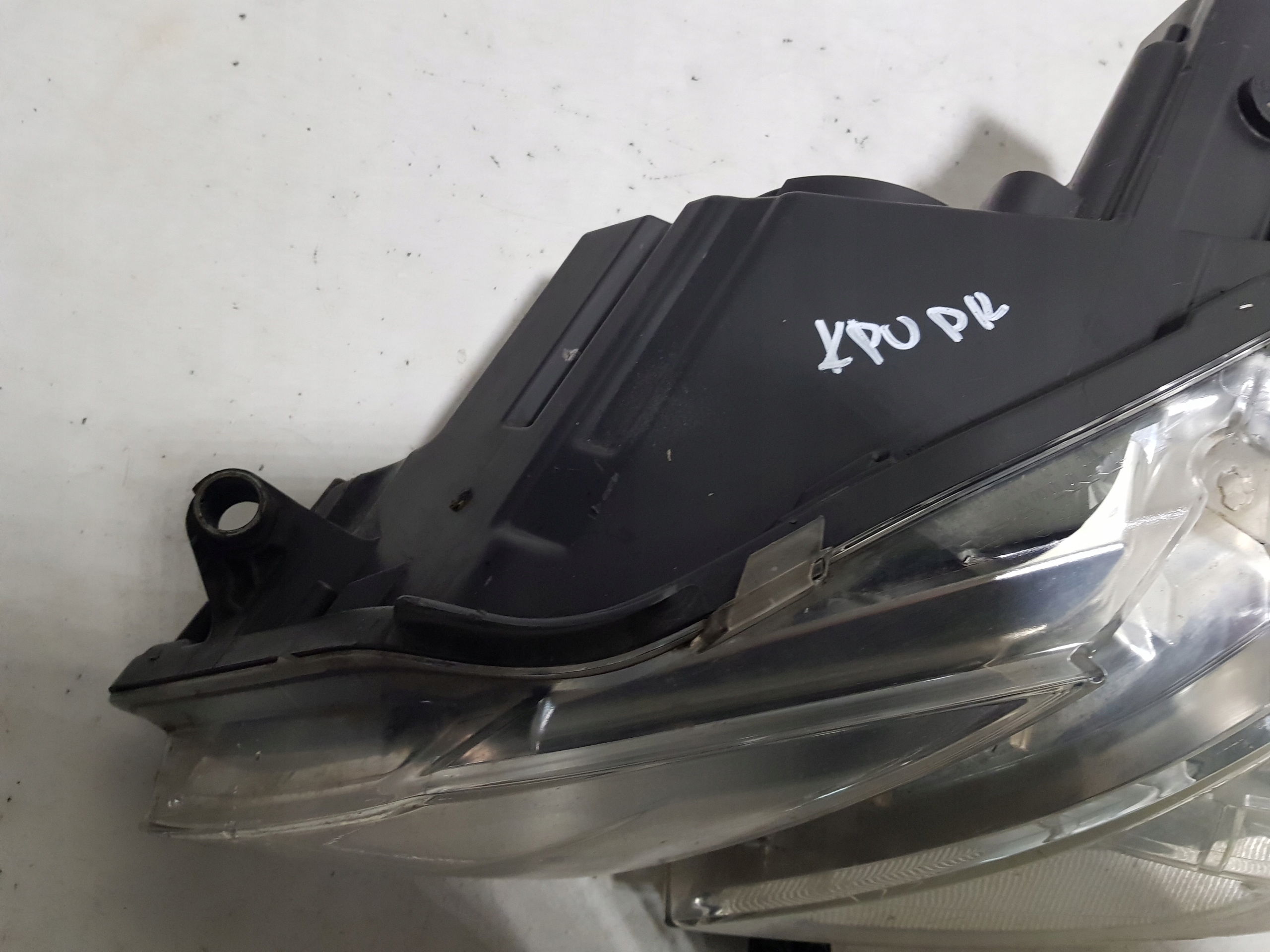 light XENON BI-XENON left front MERCEDES W207 C207