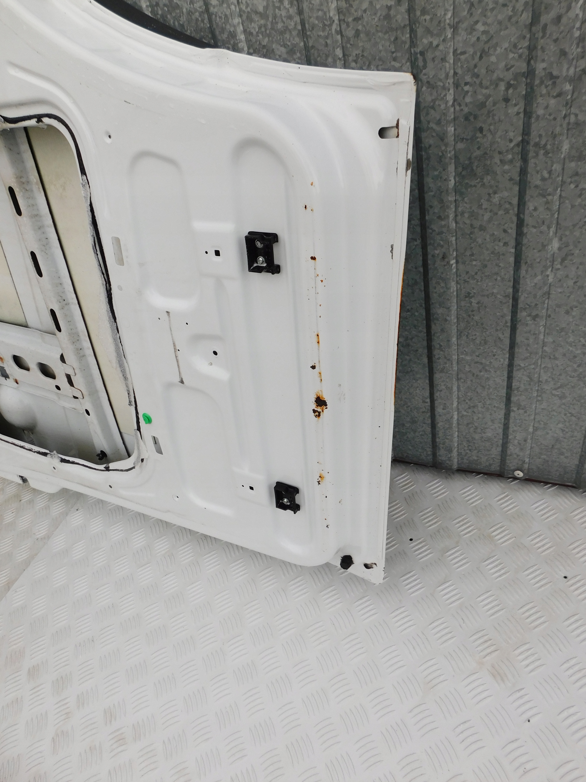 Sprinter 906 VW Crafter door left driver´s front 06-17r without KOROZJI biale