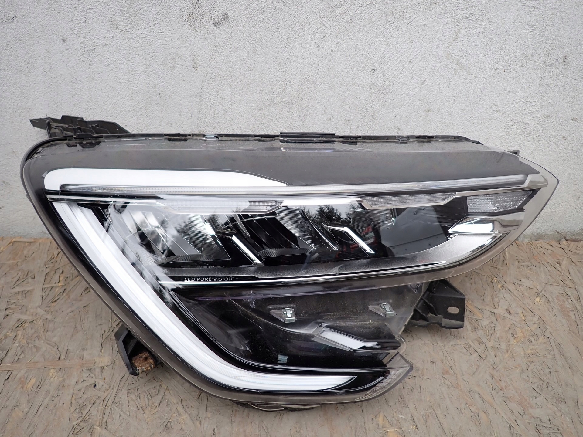 light right REFLEKTOR right FULL LED RENAULT ARKANA LCM 2020- 260102483R
