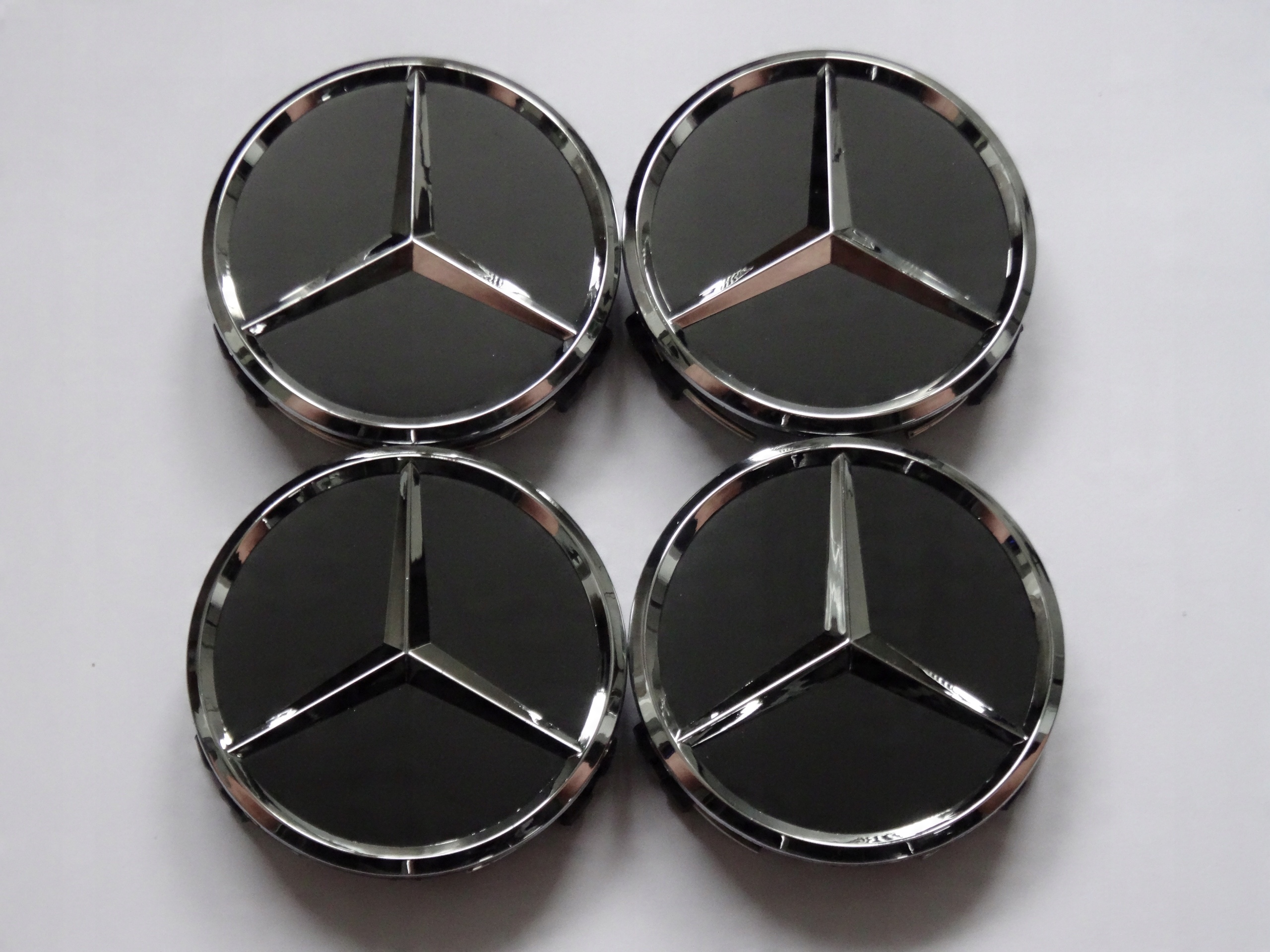 

4x Dekielki Dekle 3D Mercedes Benz 75 mm czarne