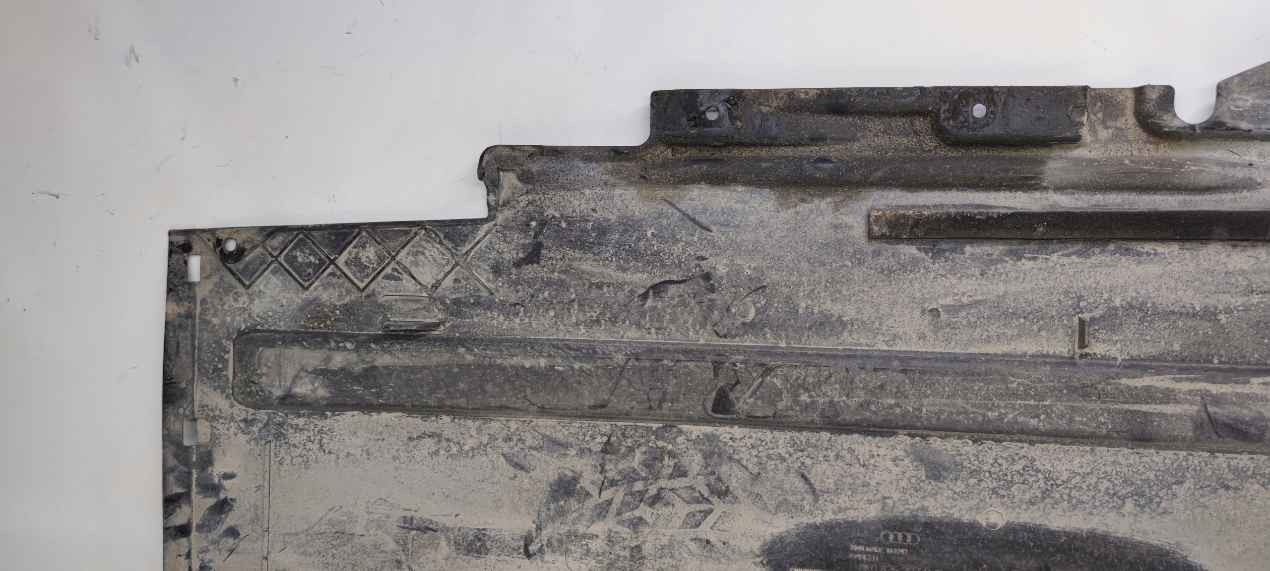 Blende Abdeckung abdeckung Unterfahrschutz links AUDI A5 8T8825207B *2*