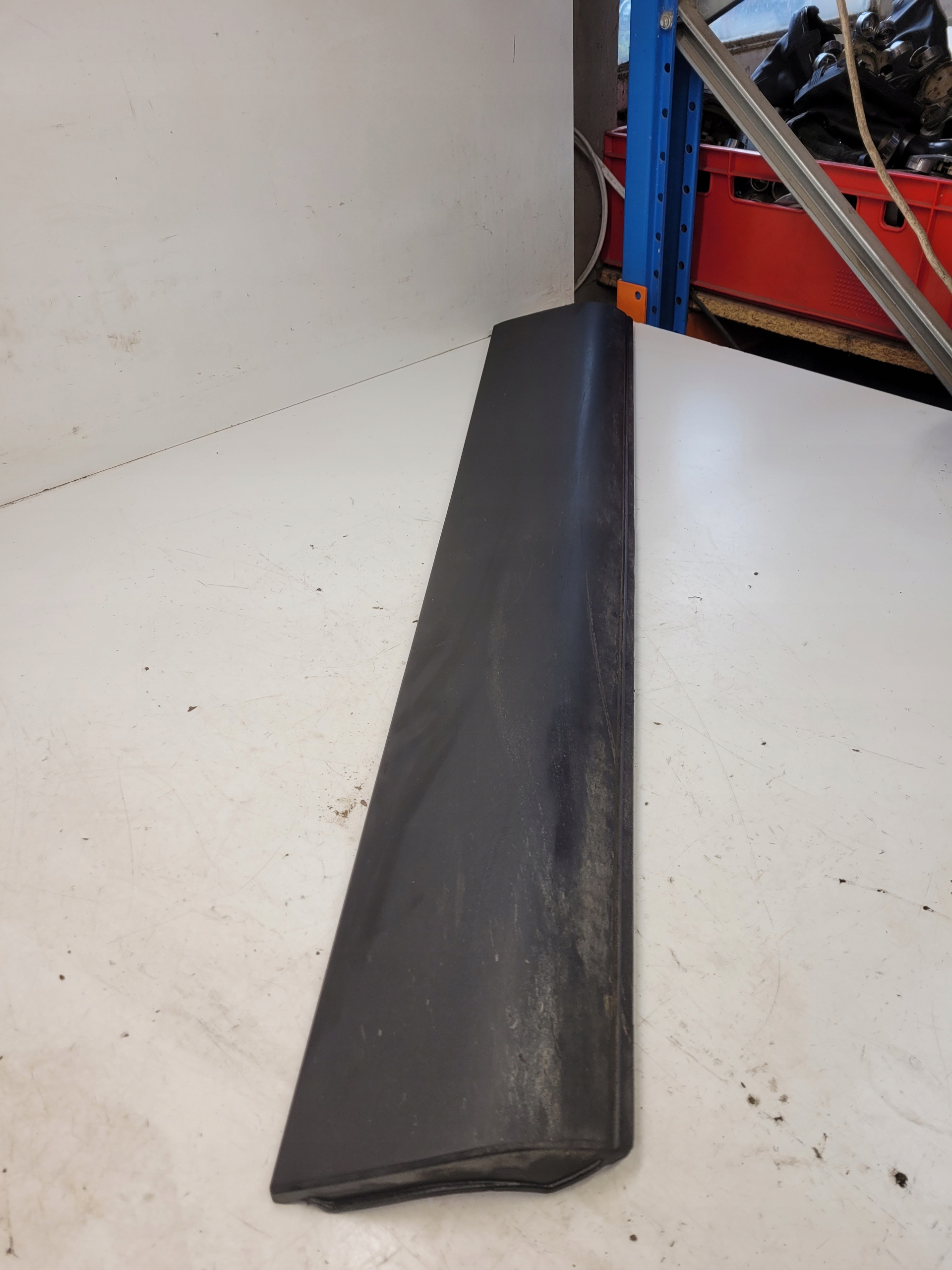 Молдинг двері лівий передній AUDI Q7 4l 4L0853959C