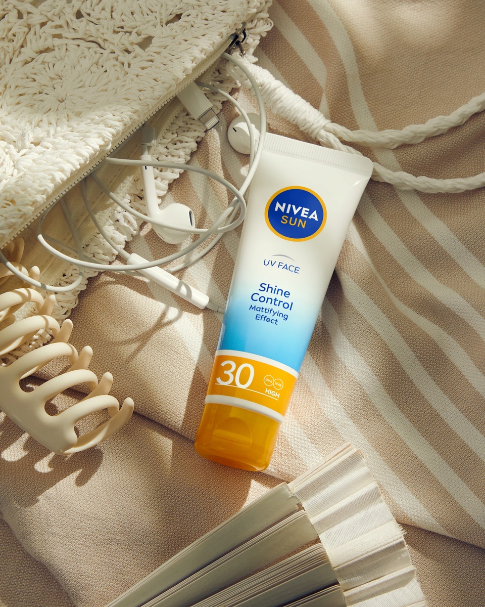 NIVEA SUN SHINE CONTROL Krem matujący do twarzy z filtrem uv SPF30 50ml Typ skóry Do wszystkich typów skóry