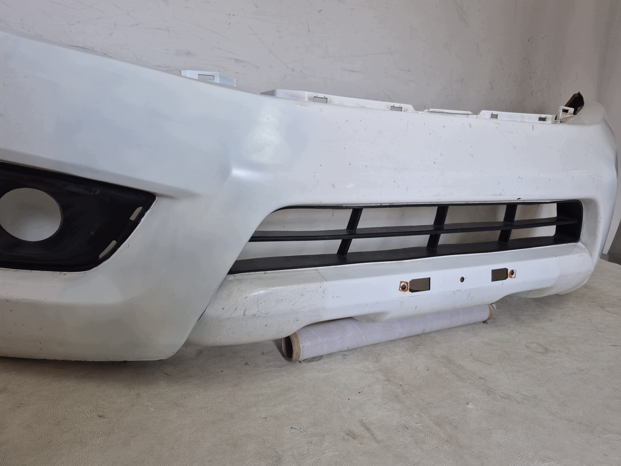 NISSAN NAVARA IV 4 14-22 nárazník předek přední