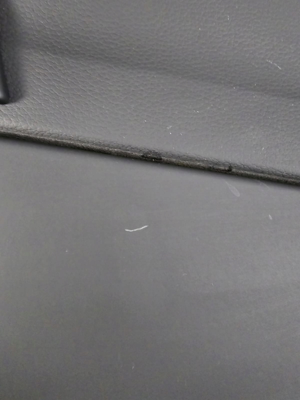 Audi A3 S3 8V седан тунель середина 8V1863241