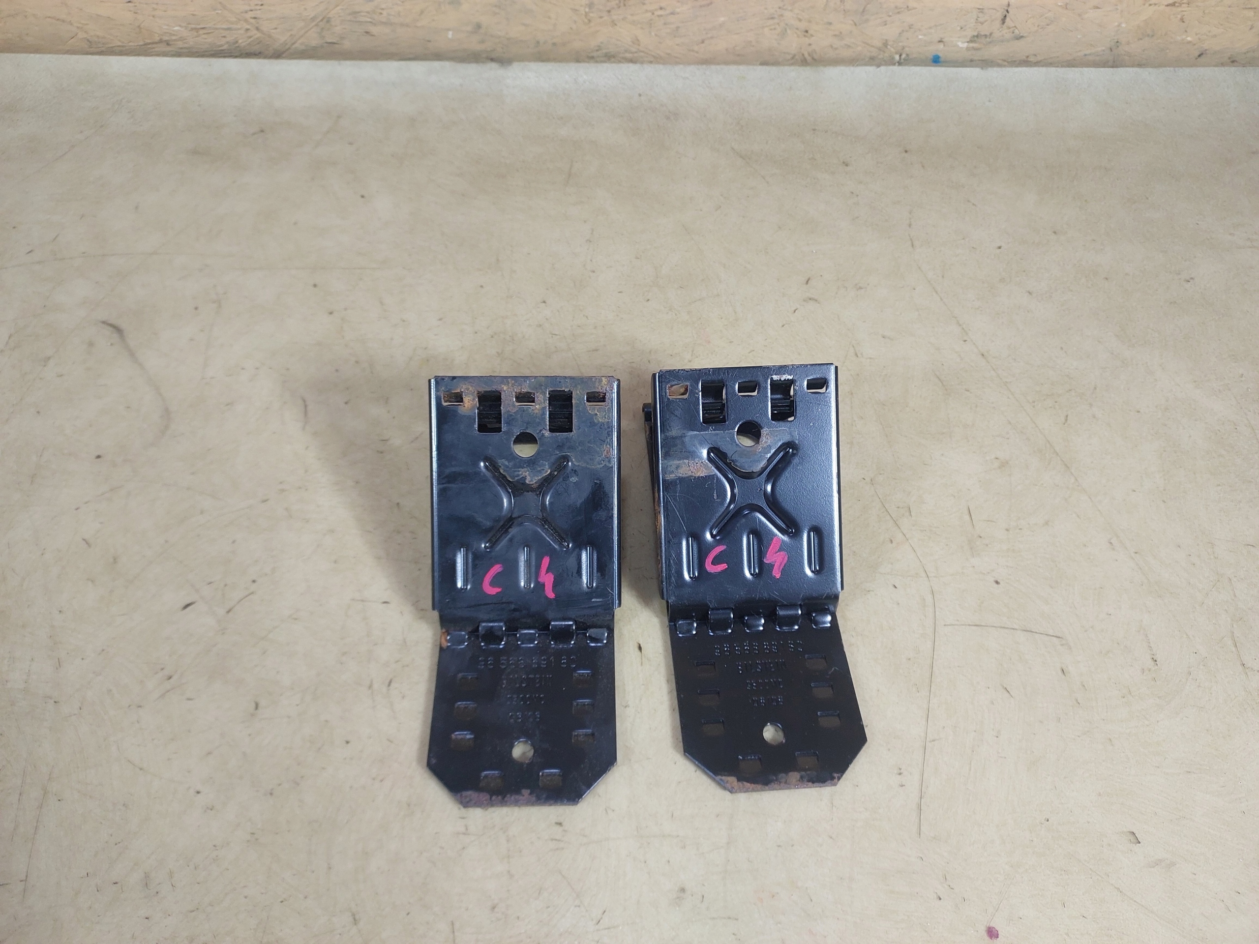 CITROEN PEUGEOT KLIN PODPORA KOŁA 9656869180