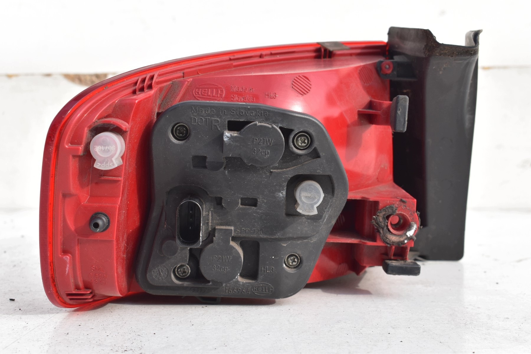 feu droite arrière AUDI A4 B8 berline 8K5945096D