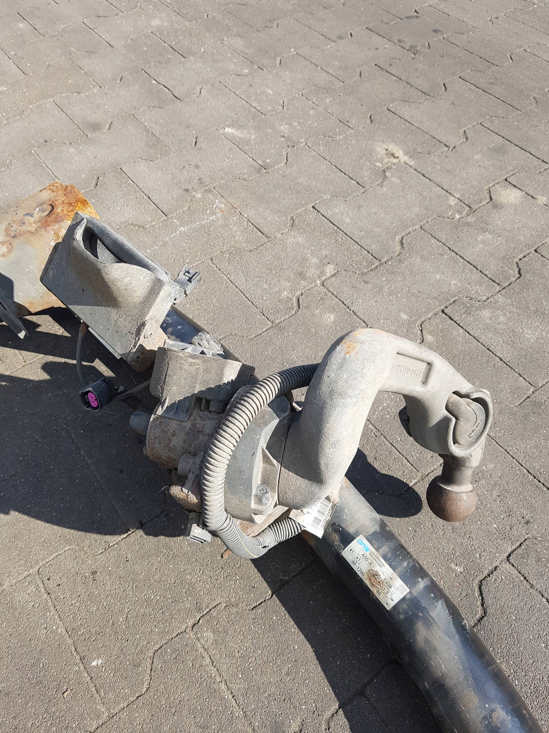 towing OPEL INSIGNIA 00-1760 13235172
