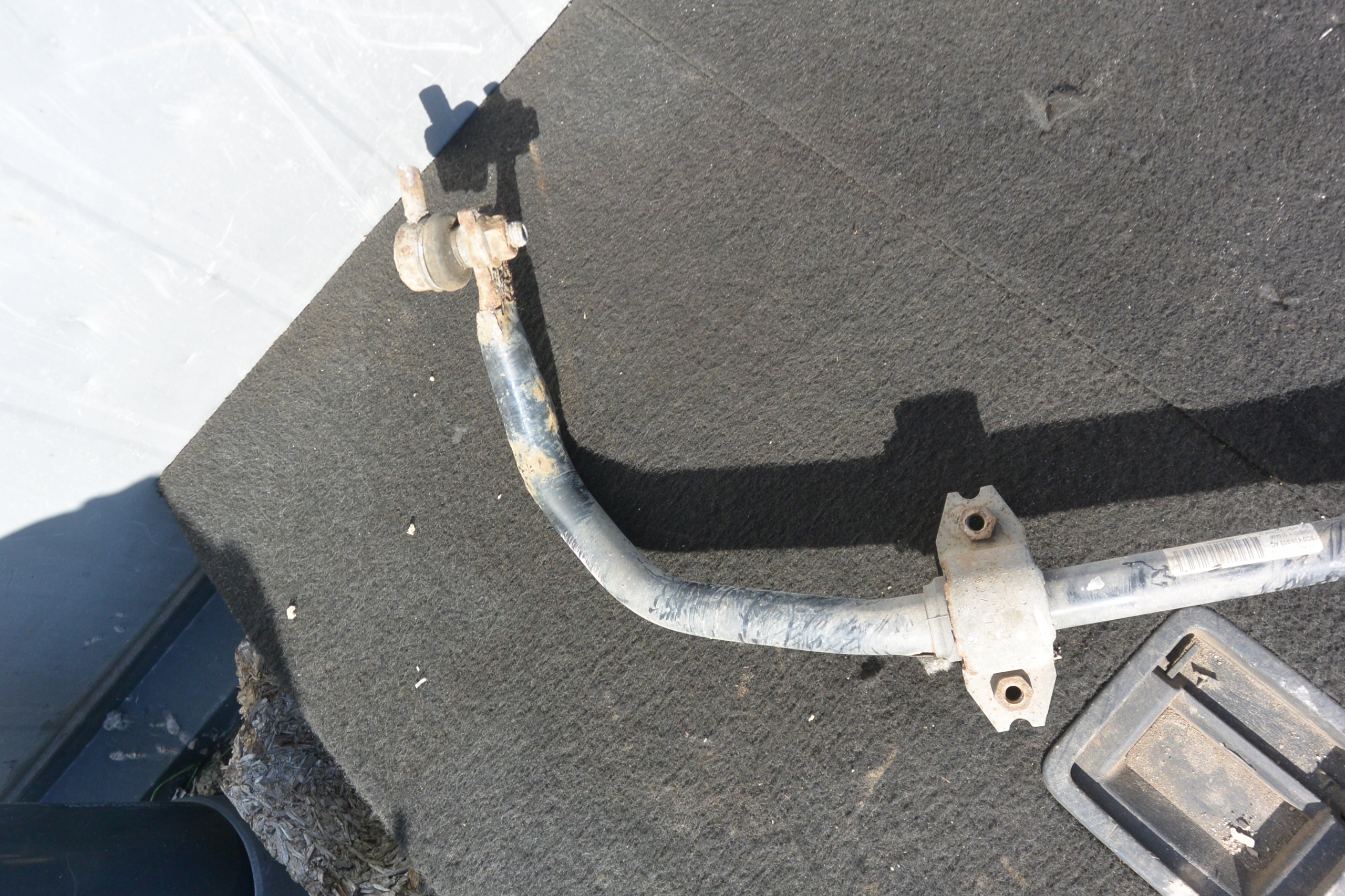 stabilizer rod front VW PASSAT CC
